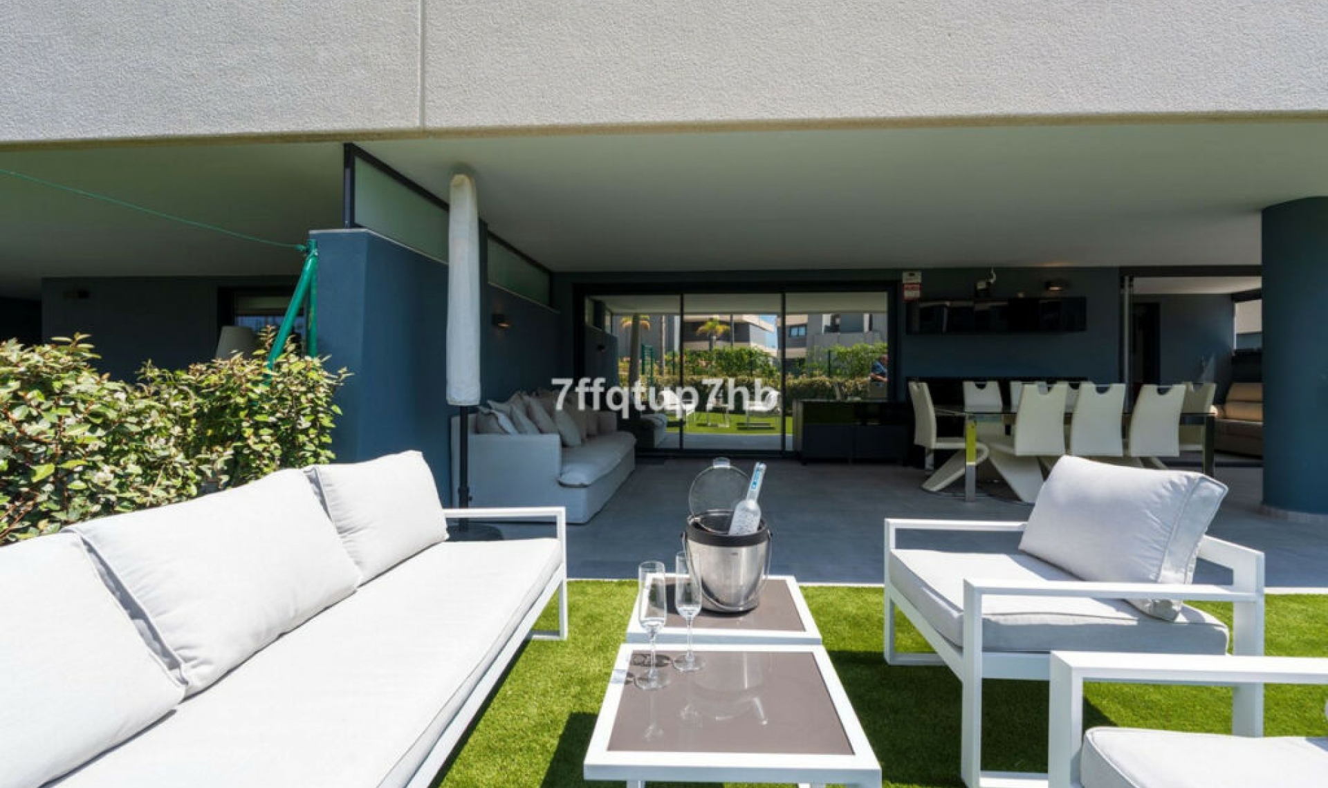 Resale - Apartment -
Estepona