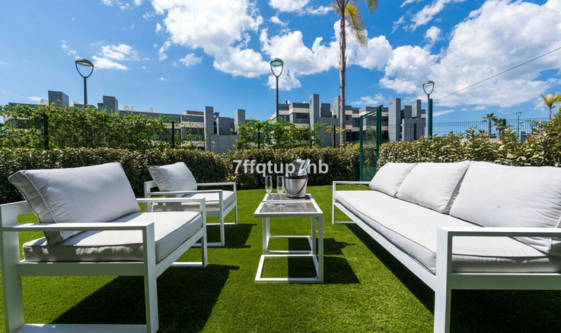 Resale - Apartment -
Estepona