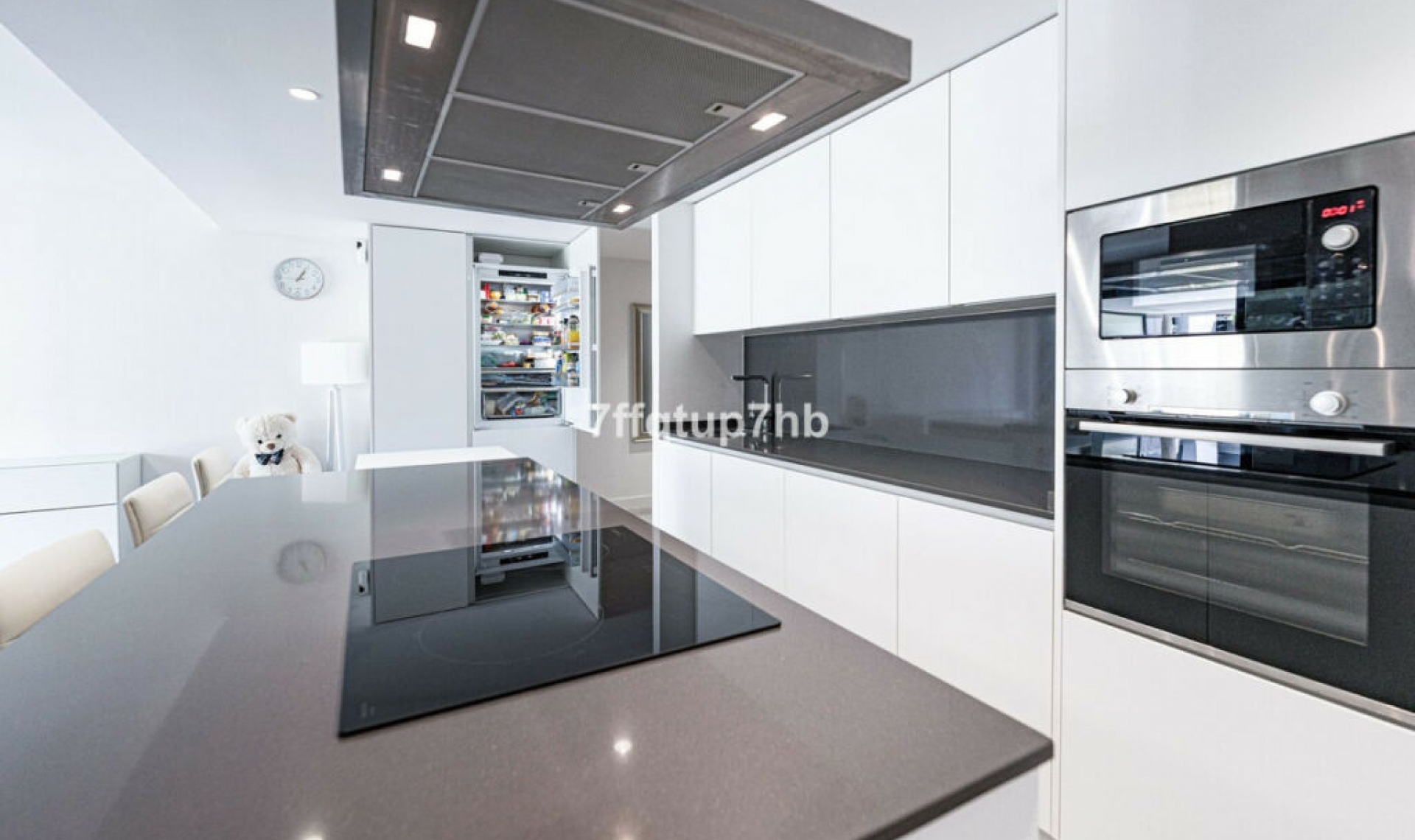 Resale - Apartment -
Estepona