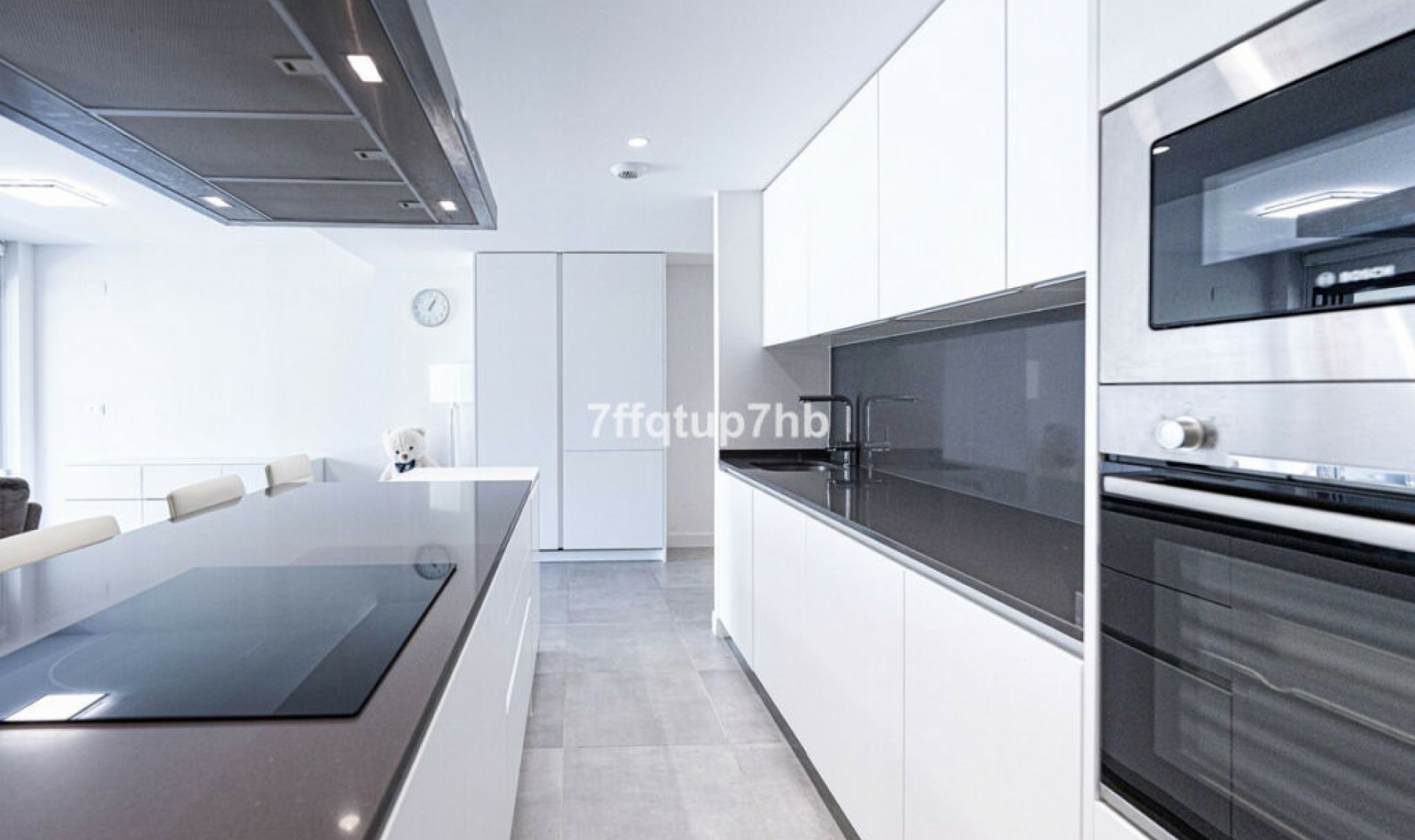 Resale - Apartment -
Estepona