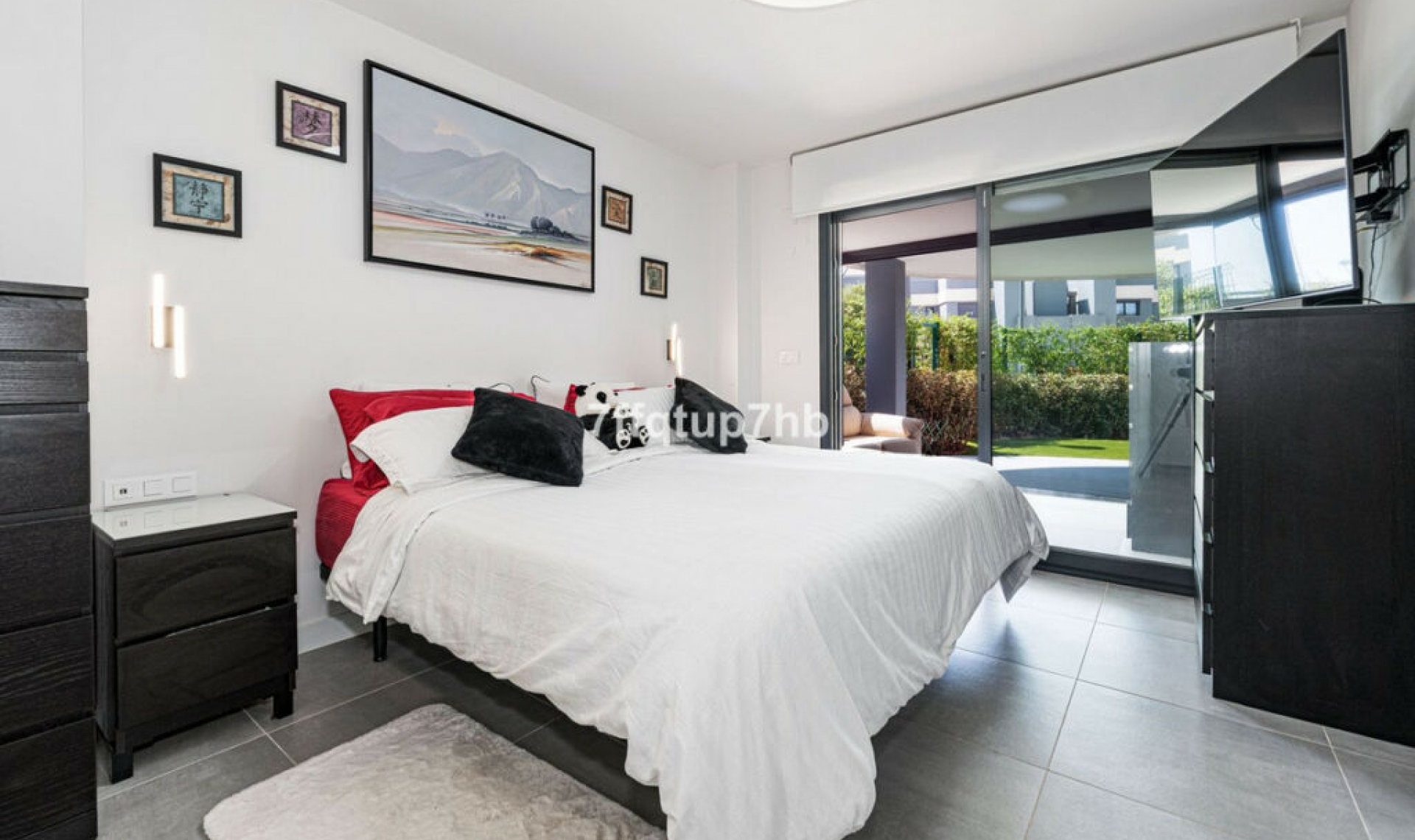 Resale - Apartment -
Estepona