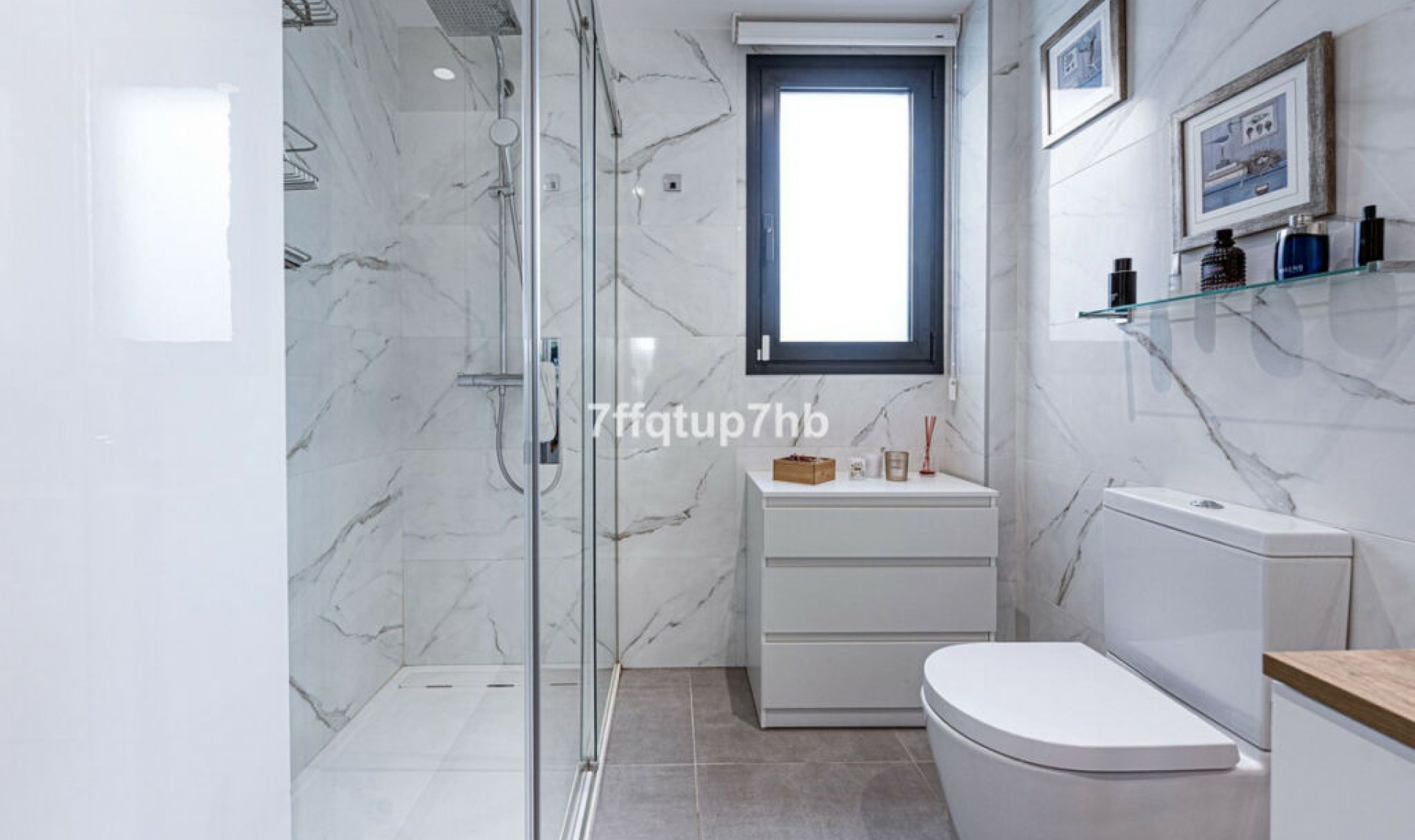 Resale - Apartment -
Estepona