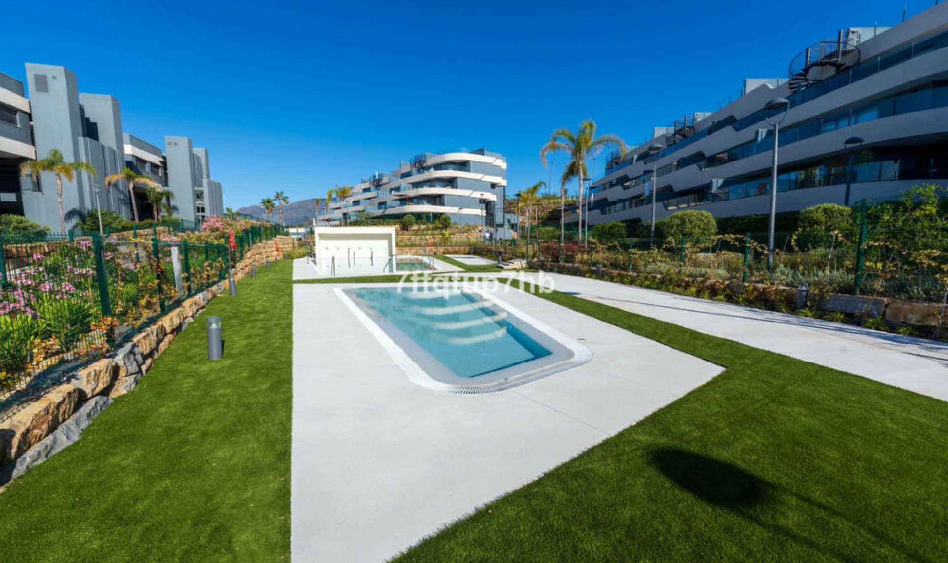 Resale - Apartment -
Estepona