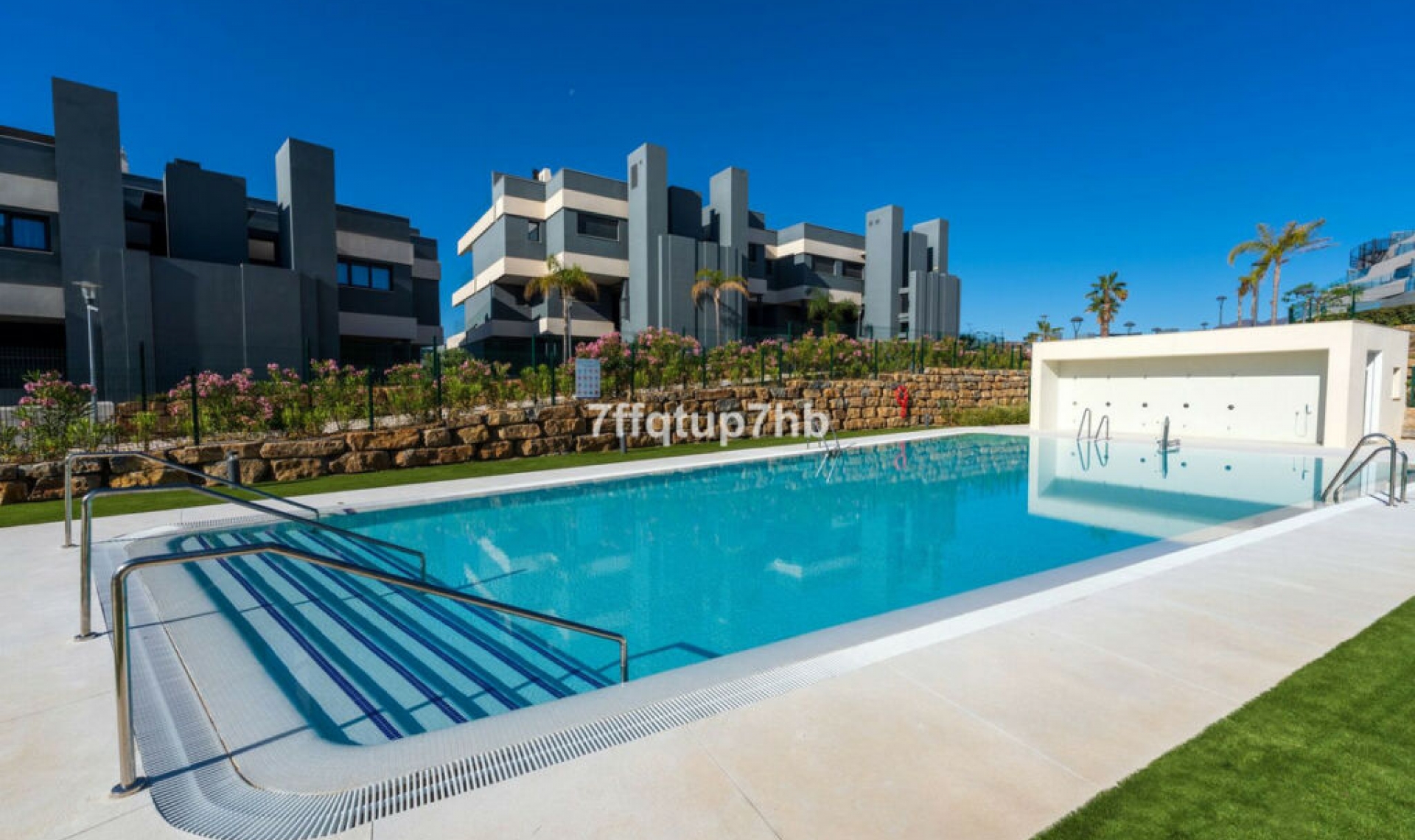 Resale - Apartment -
Estepona