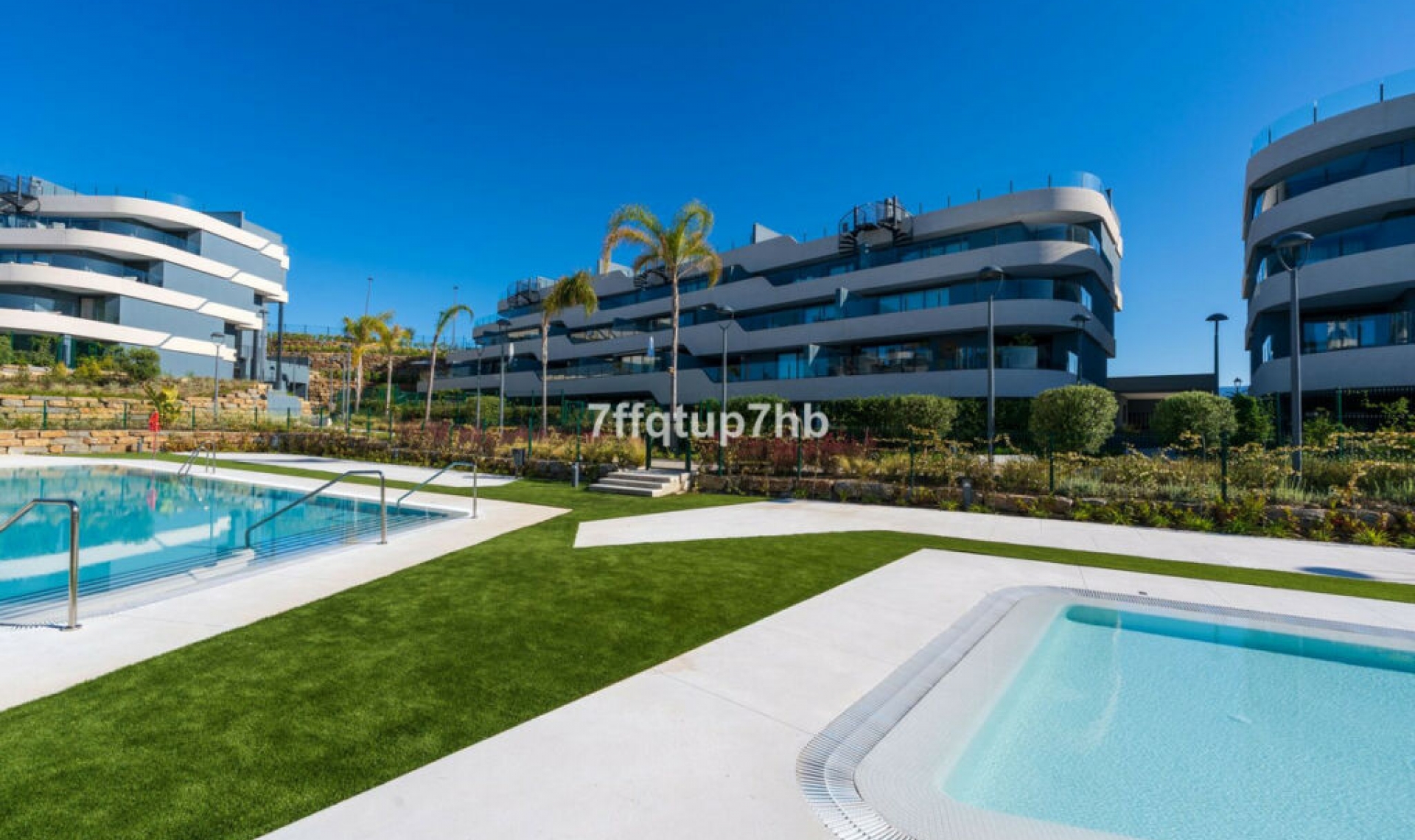 Resale - Apartment -
Estepona