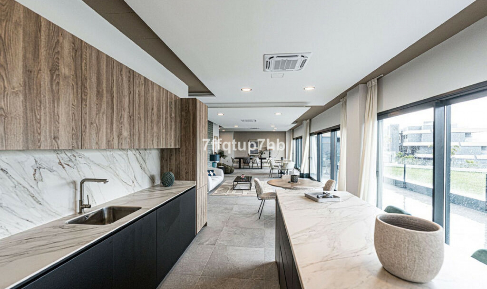 Resale - Apartment -
Estepona