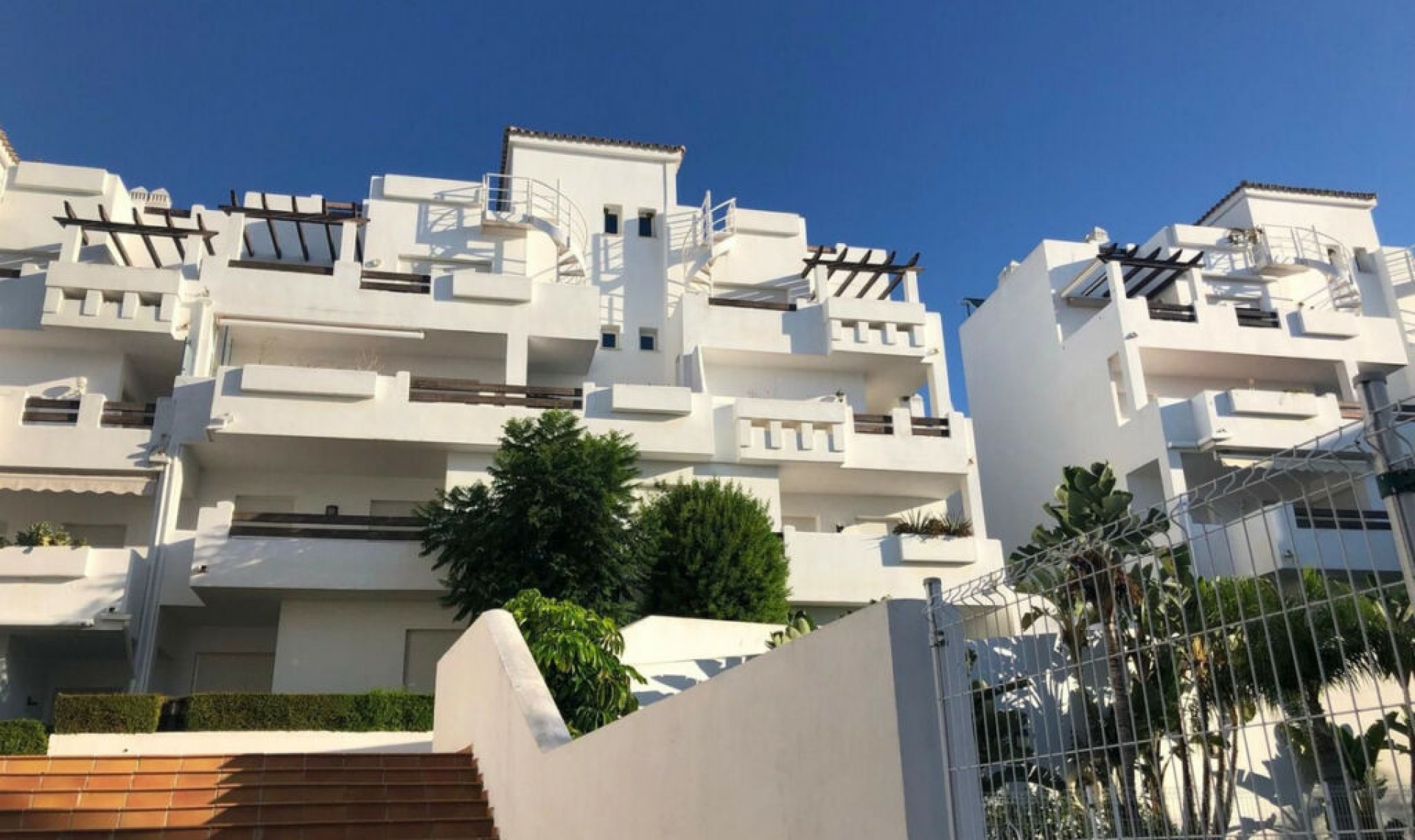 Resale - Apartment -
Estepona