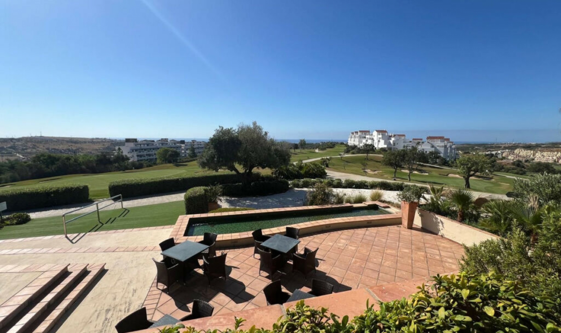 Resale - Apartment -
Estepona