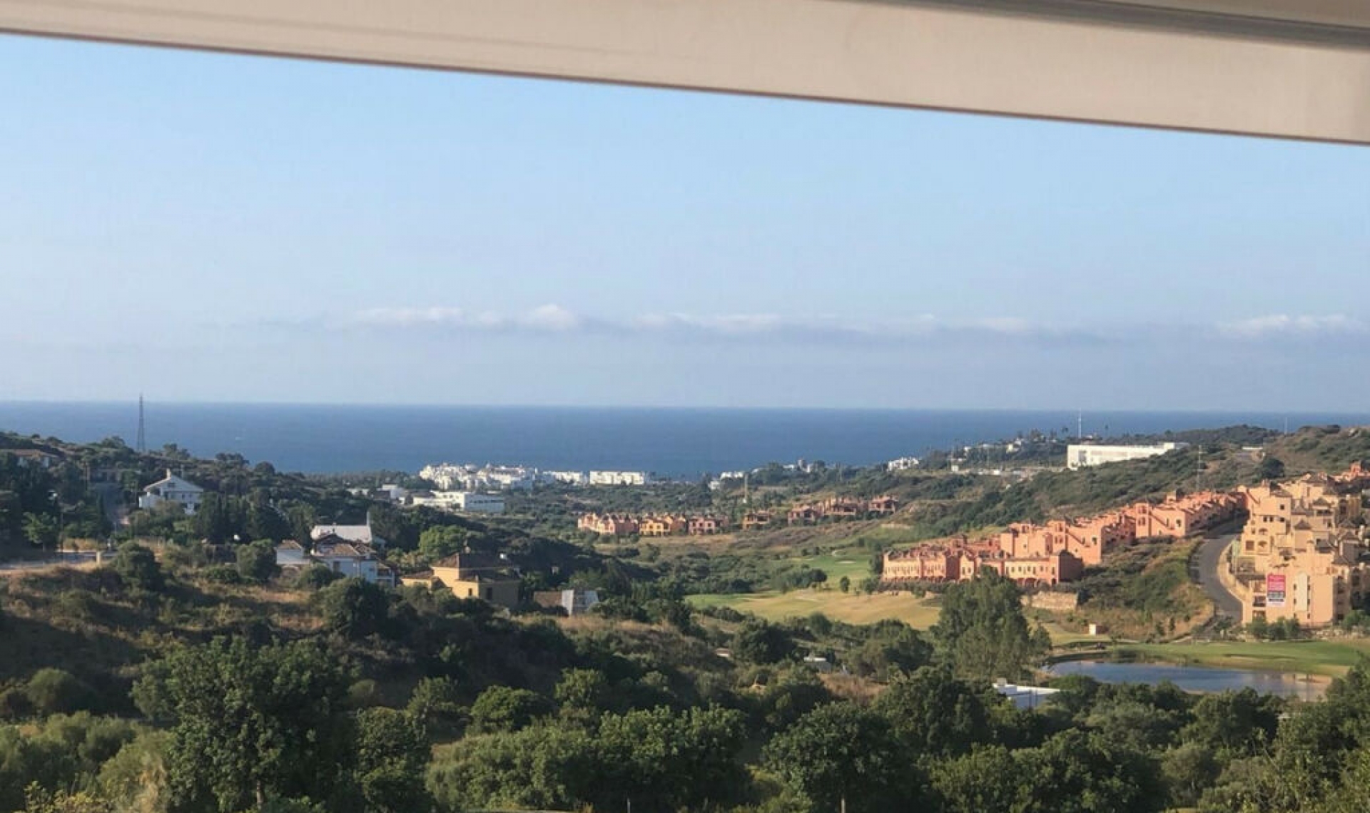 Resale - Apartment -
Estepona