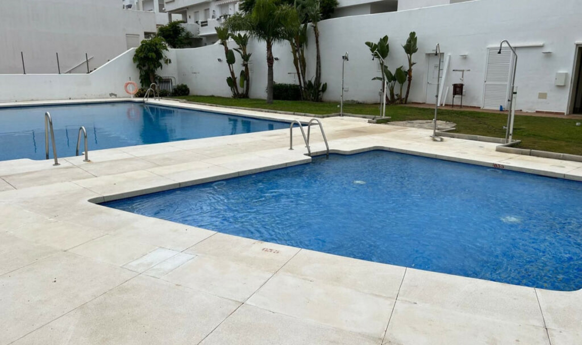 Resale - Apartment -
Estepona