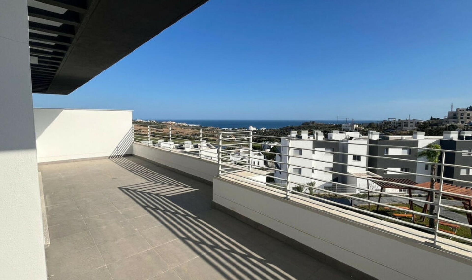 Resale - Apartment -
Estepona
