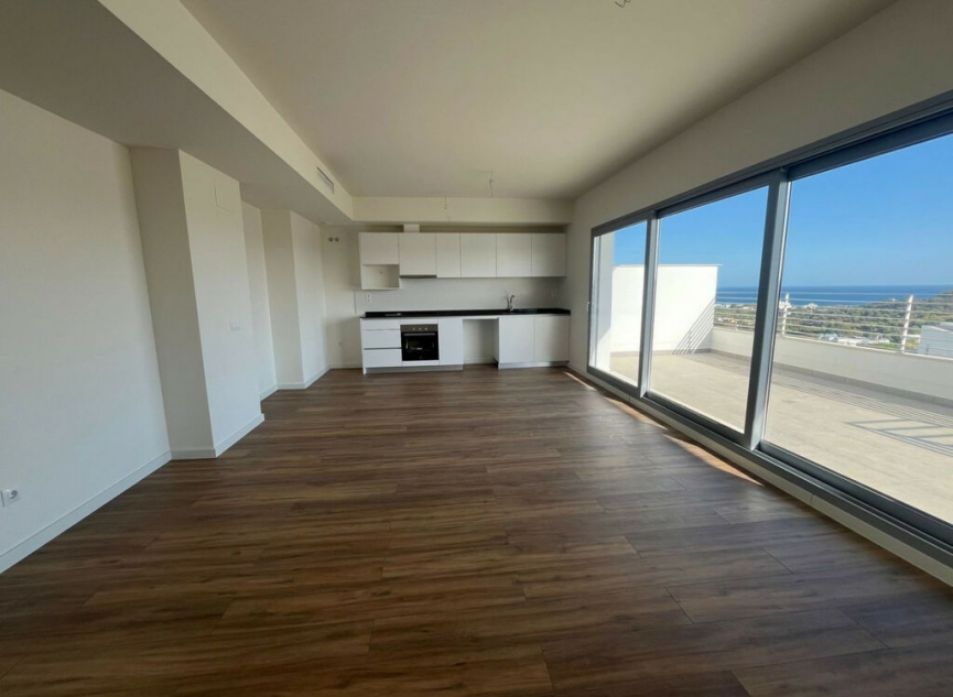 Resale - Apartment -
Estepona