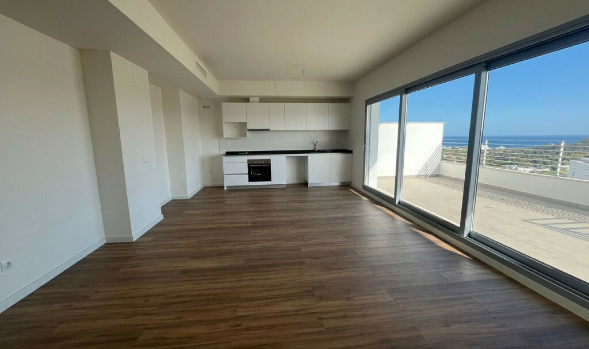 Resale - Apartment -
Estepona