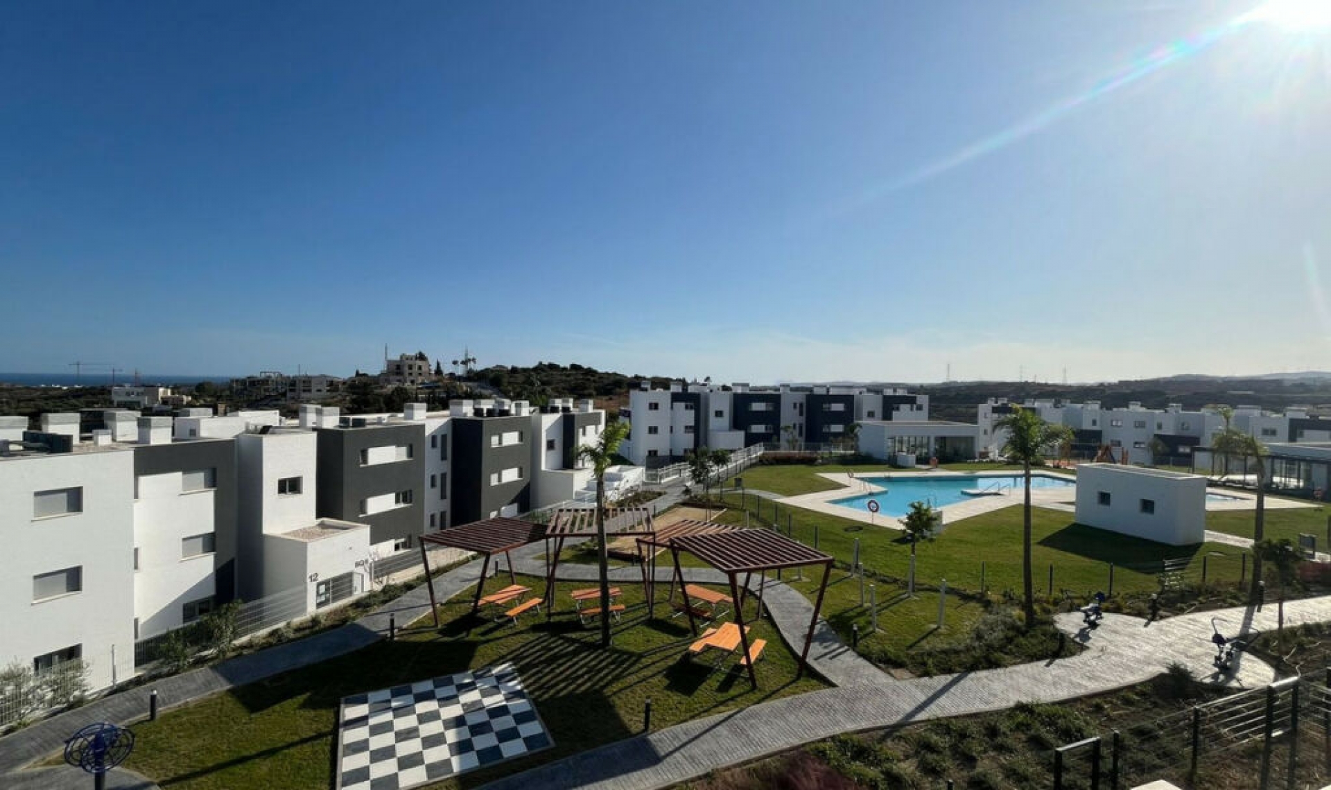 Resale - Apartment -
Estepona