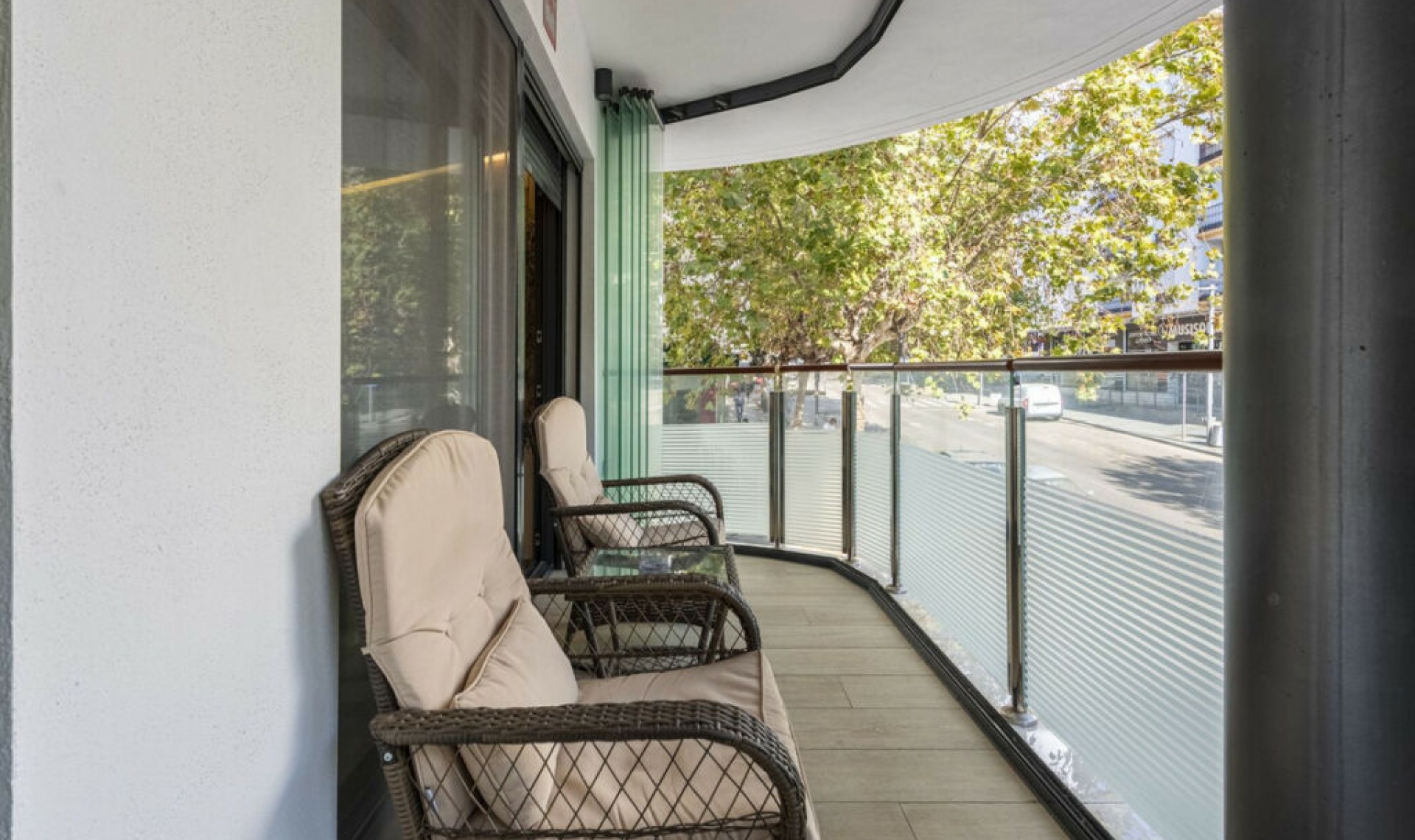 Resale - Apartment -
Estepona