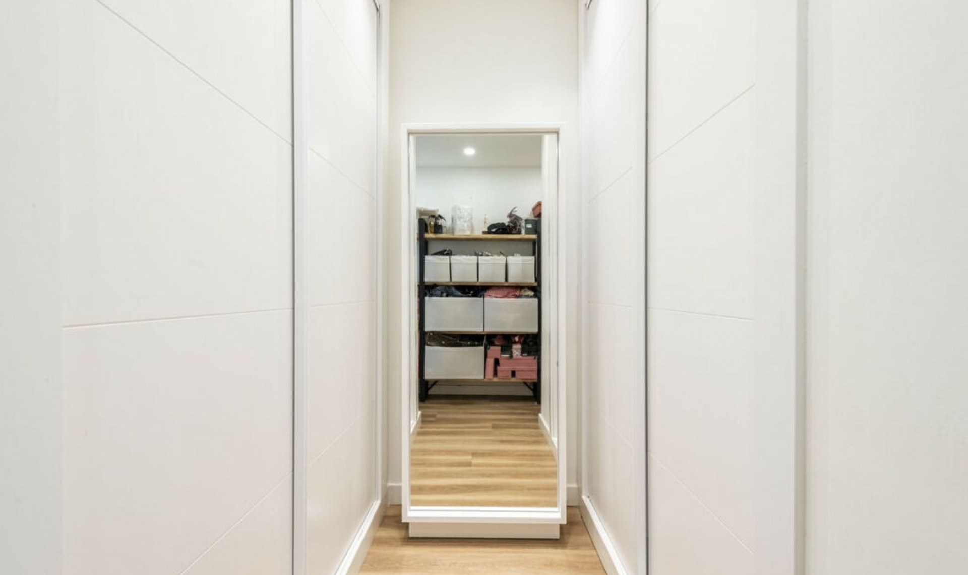 Resale - Apartment -
Estepona