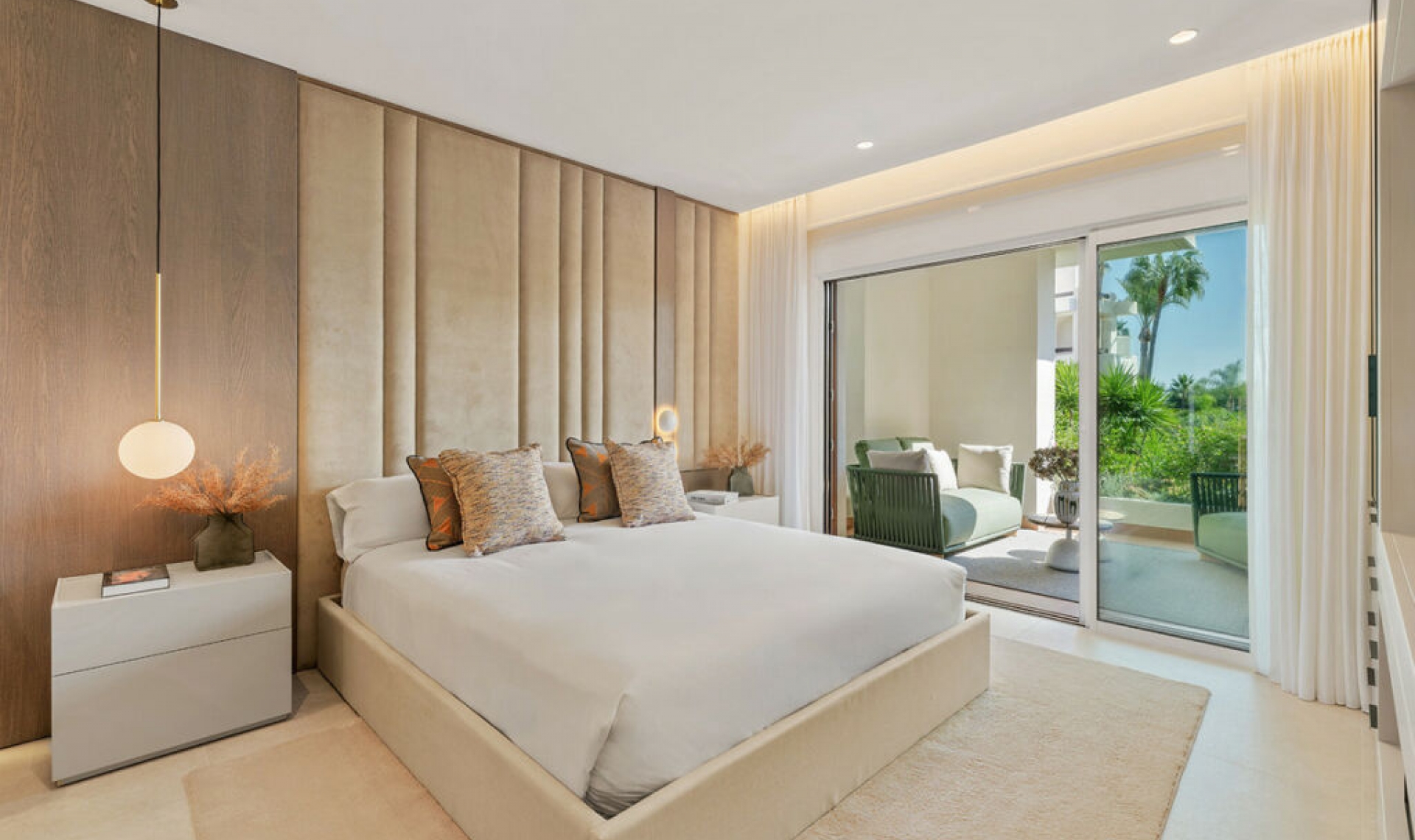 Resale - Apartment -
Estepona