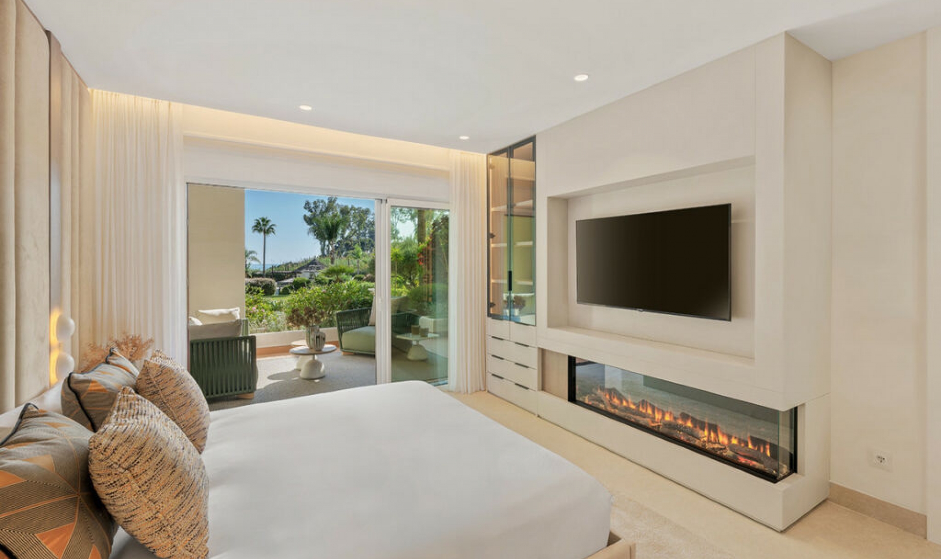 Resale - Apartment -
Estepona