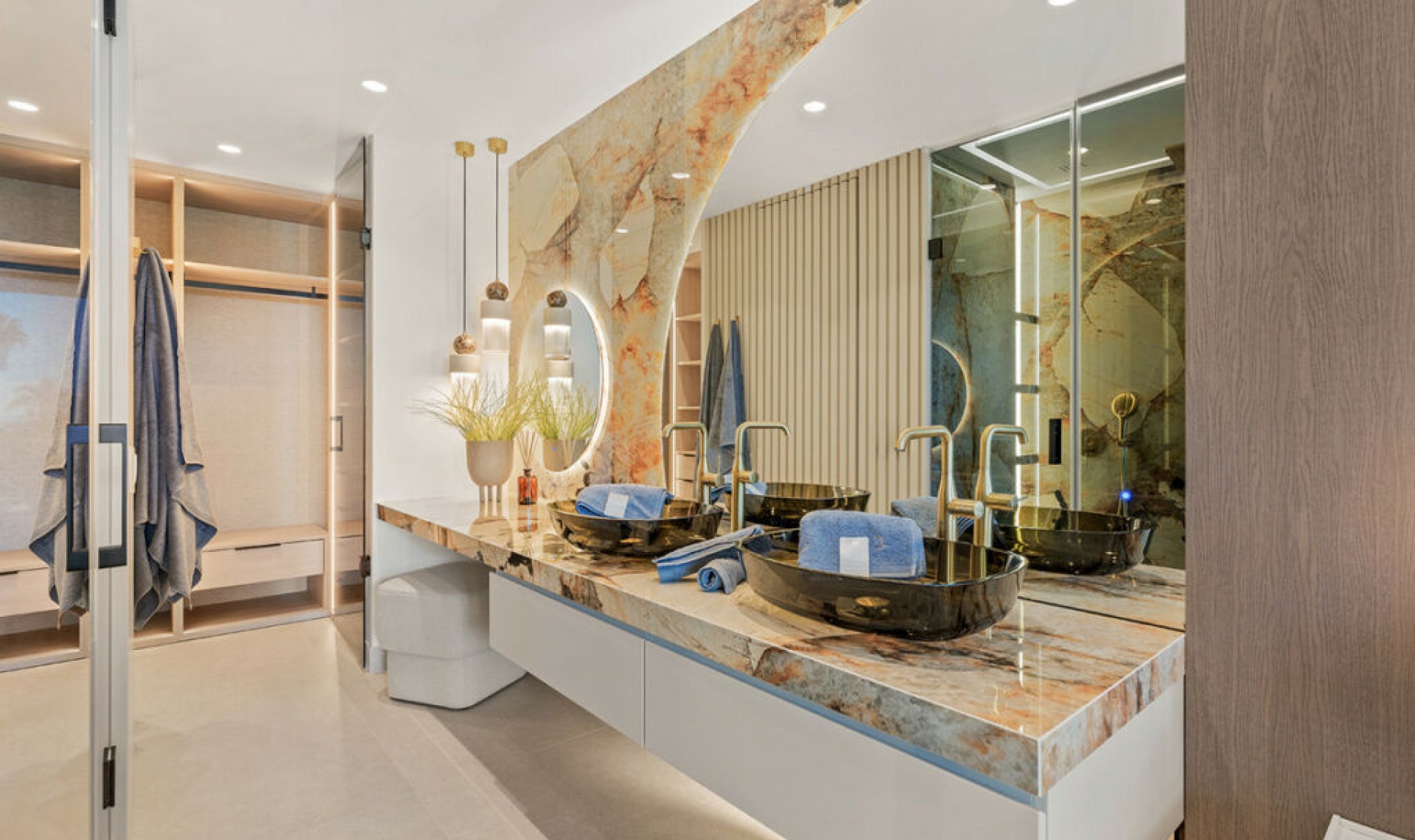 Resale - Apartment -
Estepona