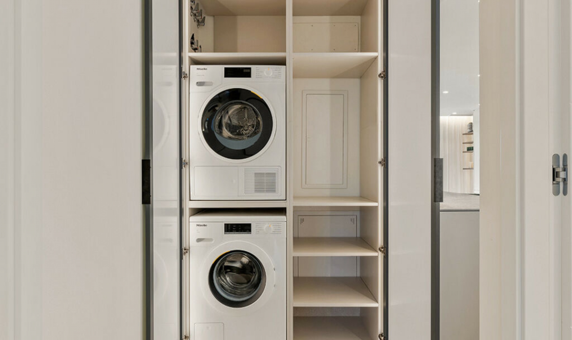 Resale - Apartment -
Estepona