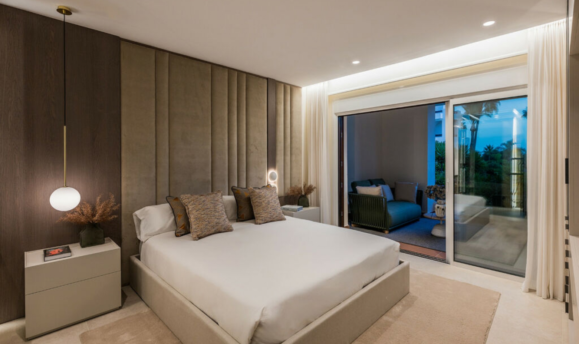 Resale - Apartment -
Estepona