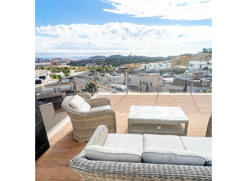 Resale - Apartment -
Finestrat