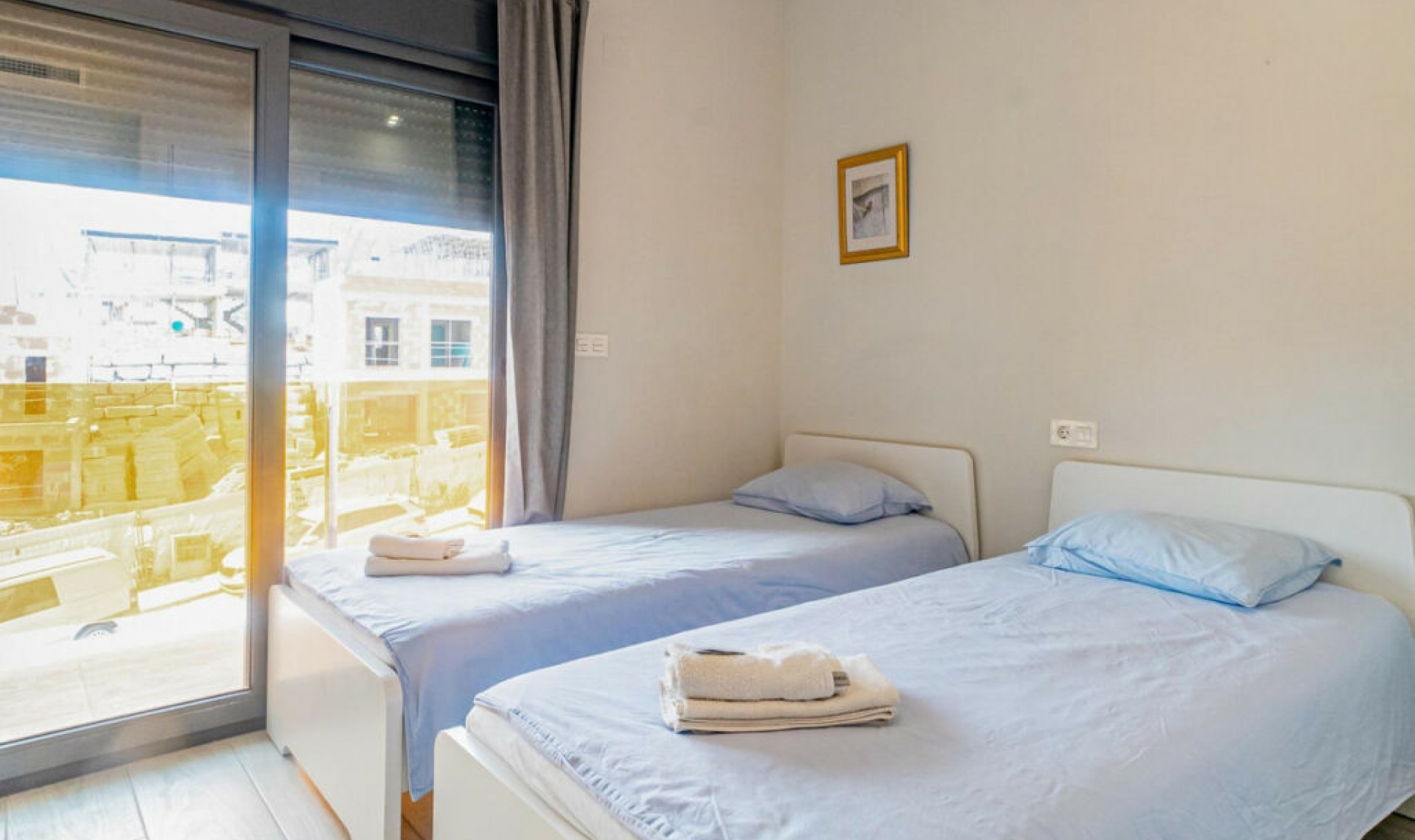 Resale - Apartment -
Finestrat