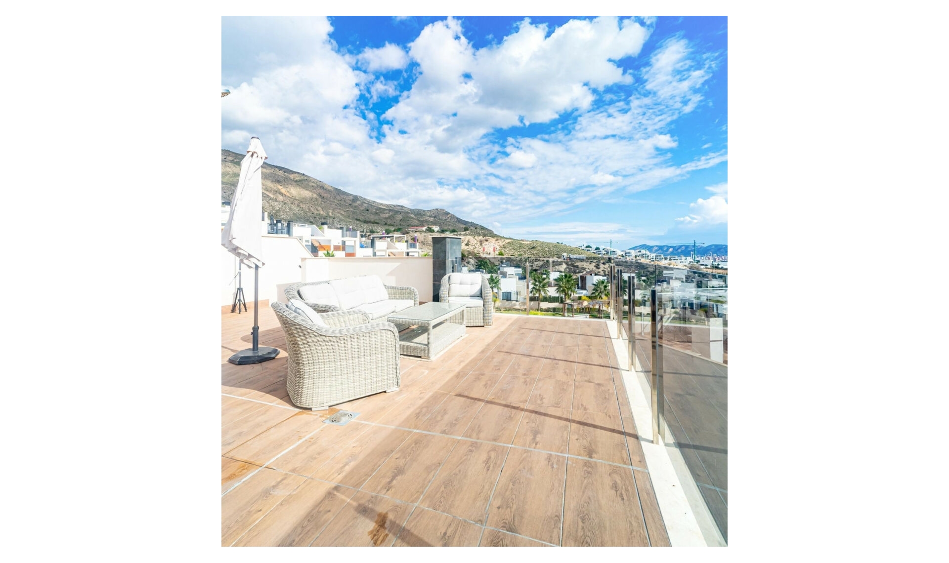 Resale - Apartment -
Finestrat