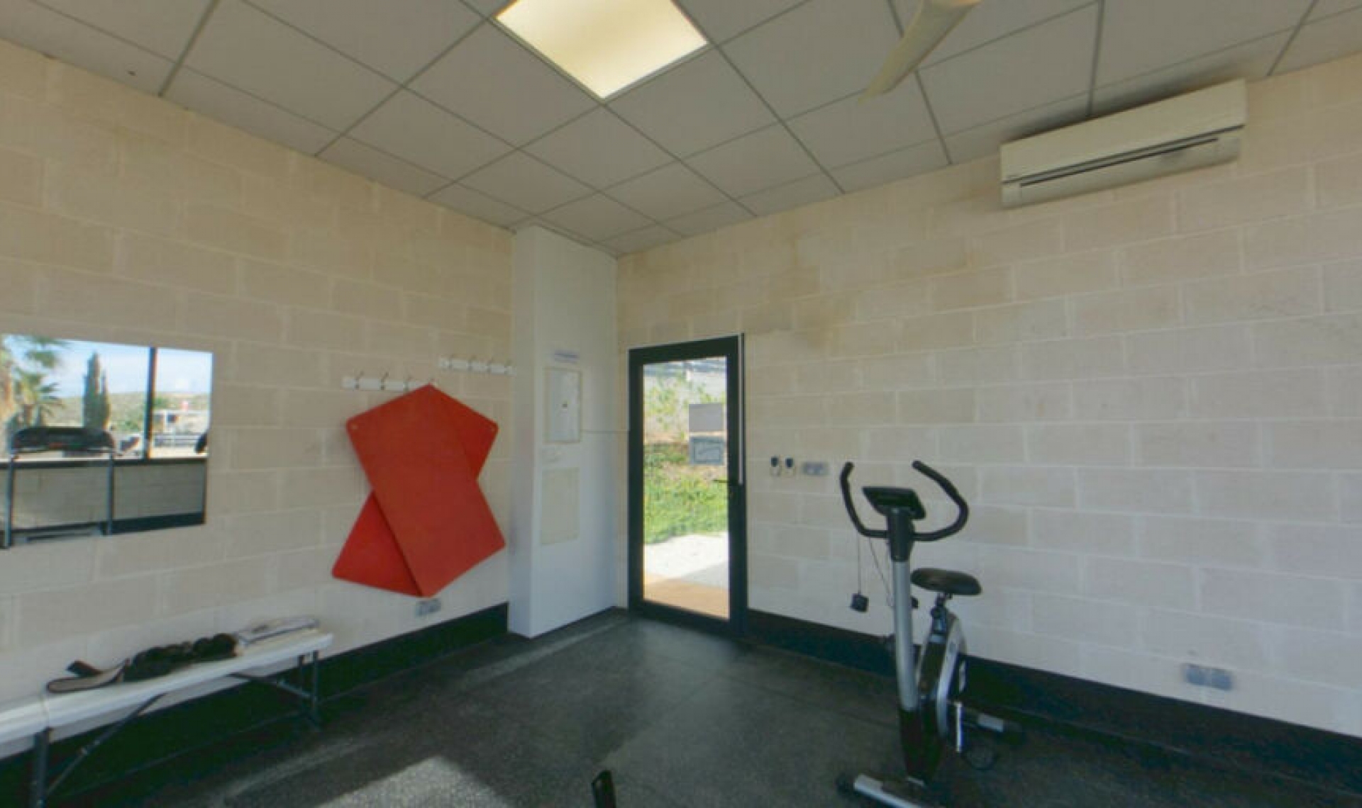 Resale - Apartment -
Finestrat