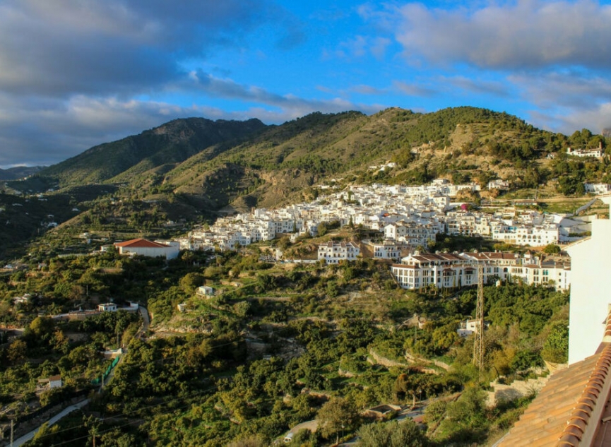 Resale - Apartment -
Frigiliana