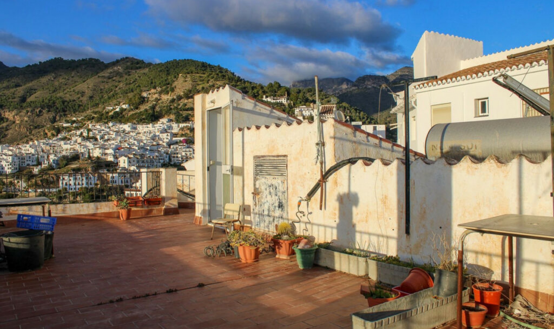 Resale - Apartment -
Frigiliana