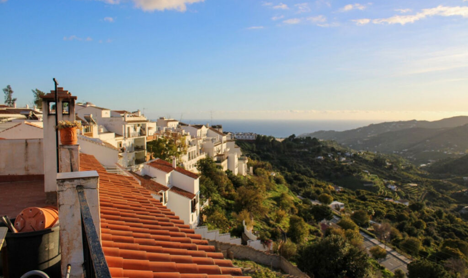 Resale - Apartment -
Frigiliana