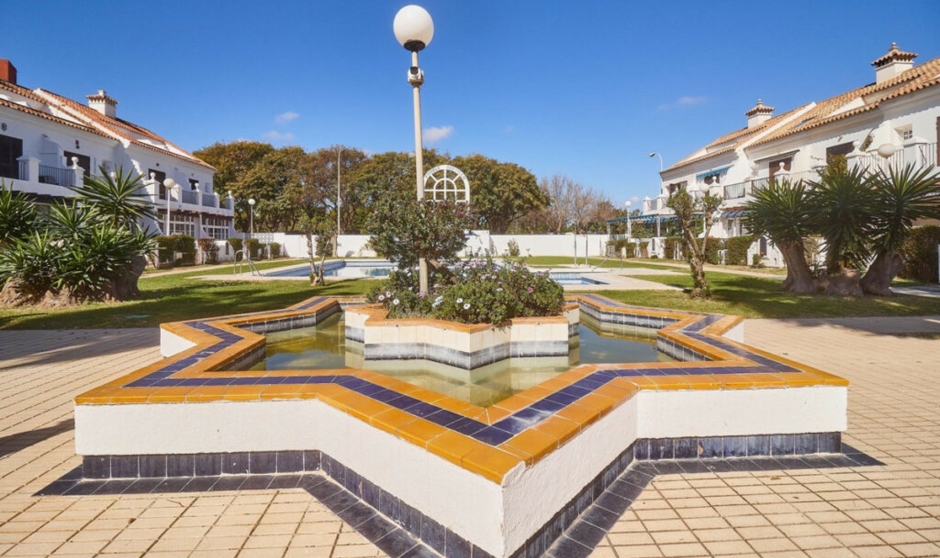 Resale - Apartment -
Fuengirola