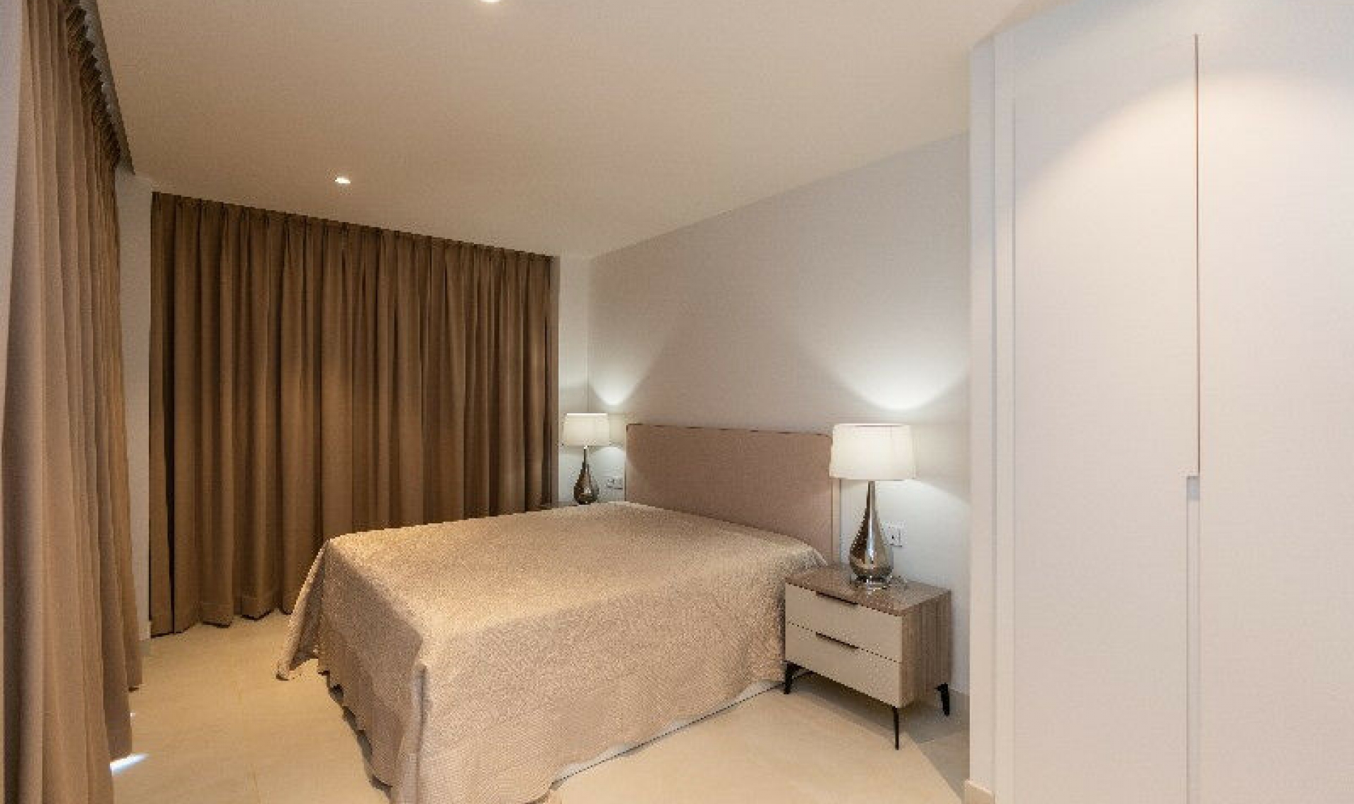 Resale - Apartment -
Fuengirola