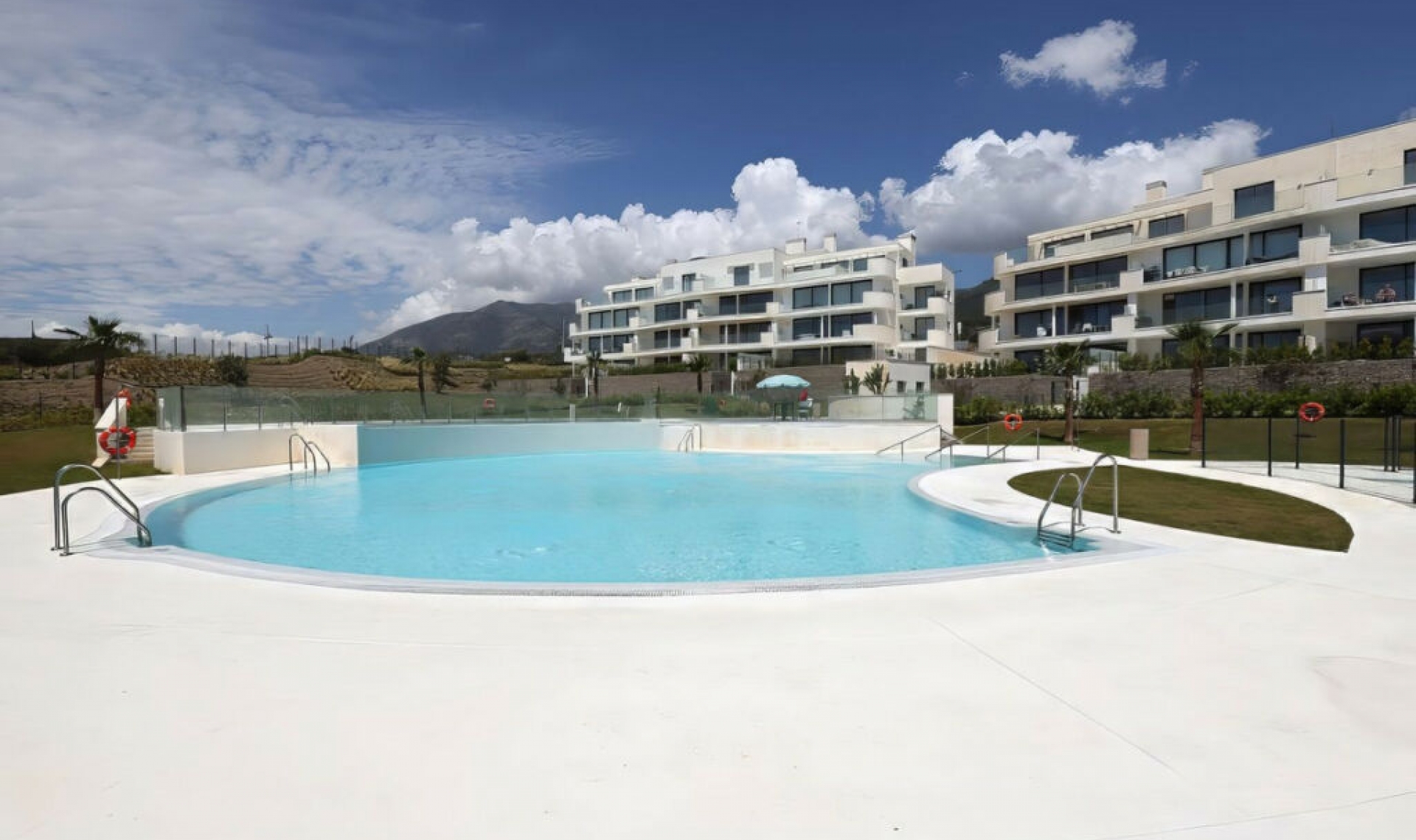 Resale - Apartment -
Fuengirola