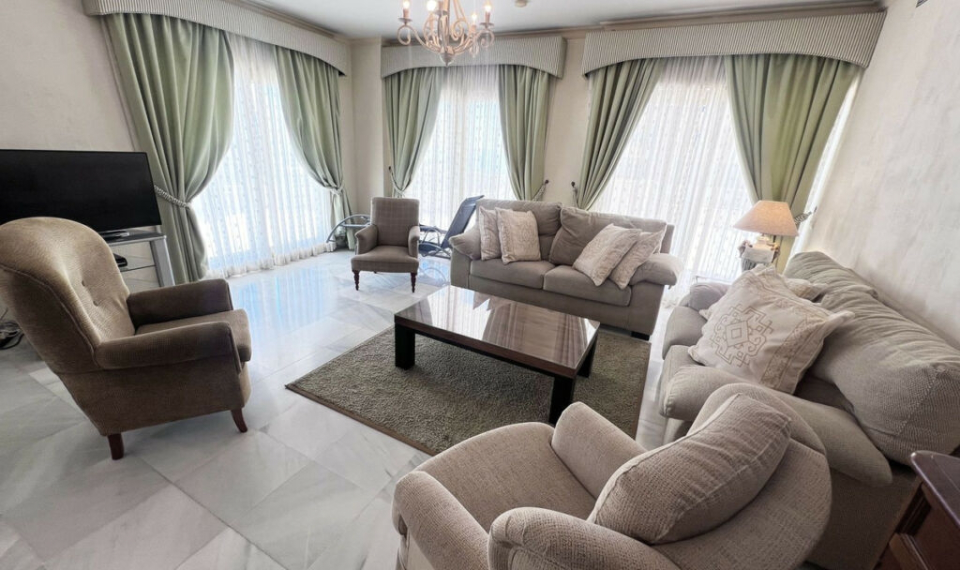 Resale - Apartment -
Fuengirola