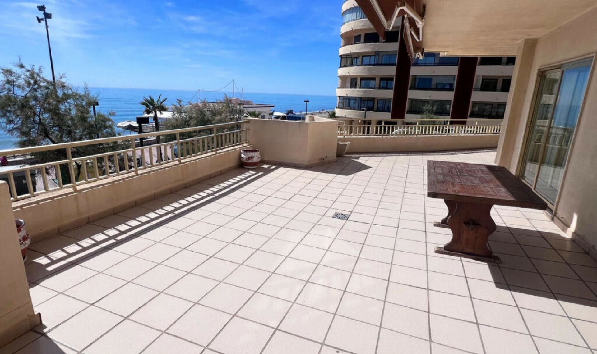 Resale - Apartment -
Fuengirola