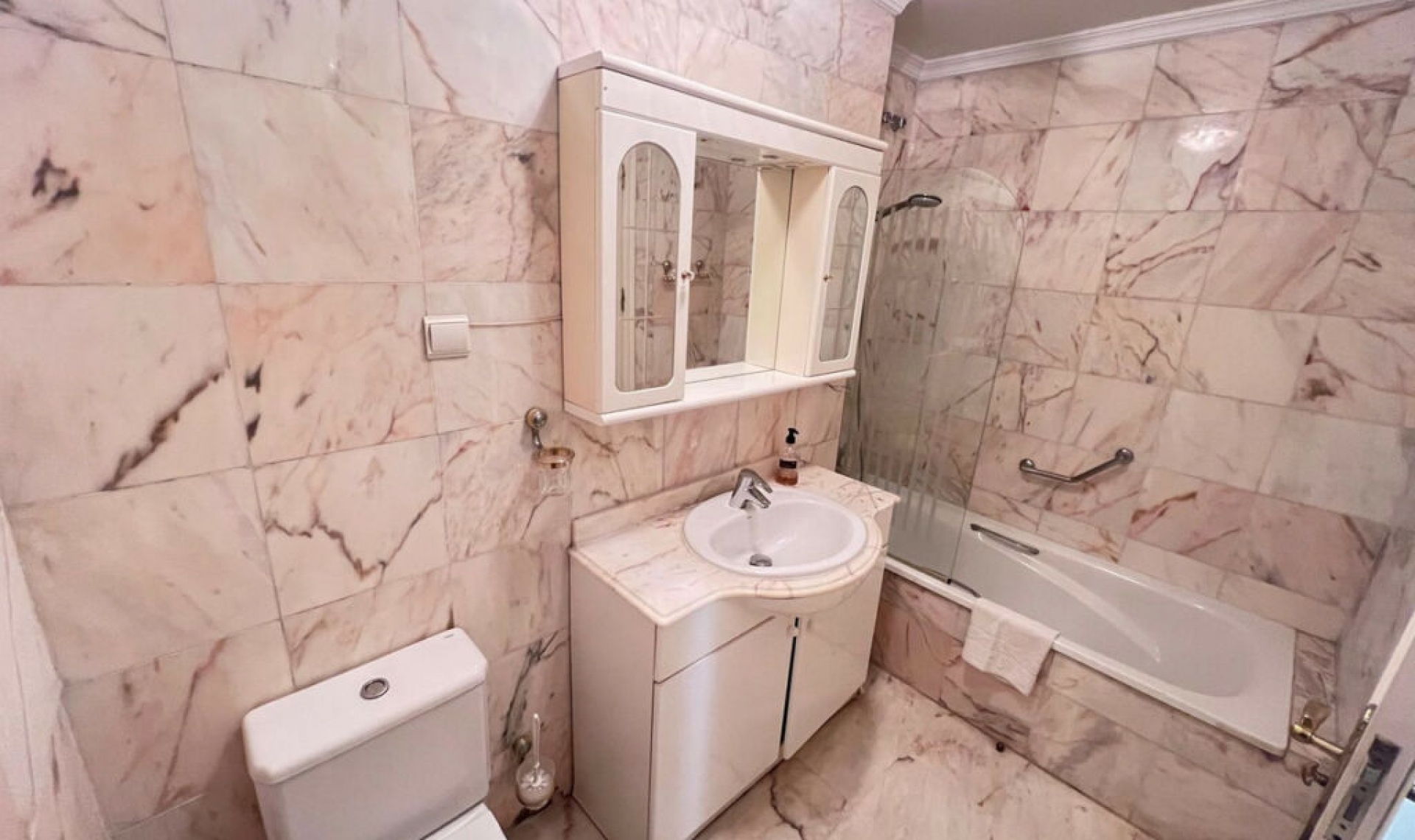 Resale - Apartment -
Fuengirola