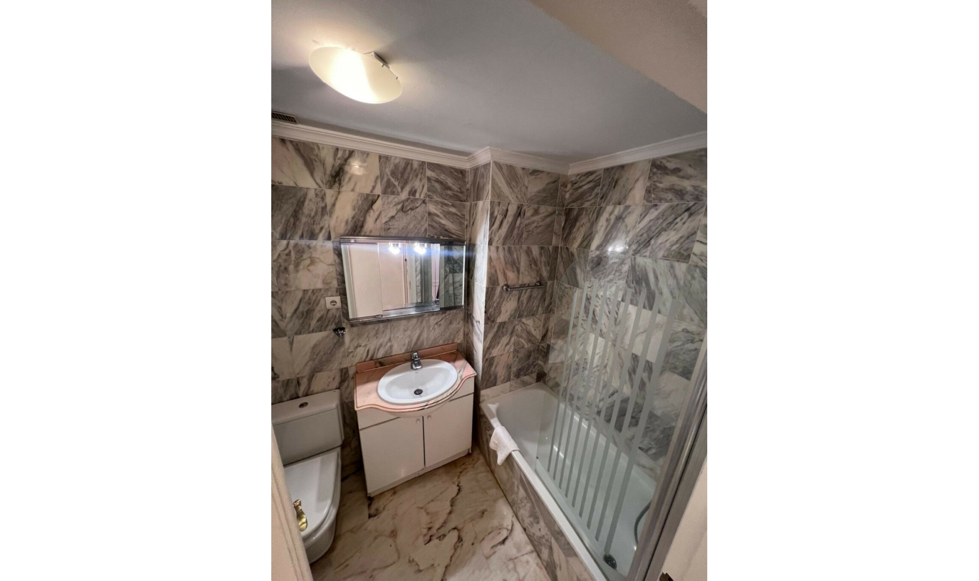 Resale - Apartment -
Fuengirola