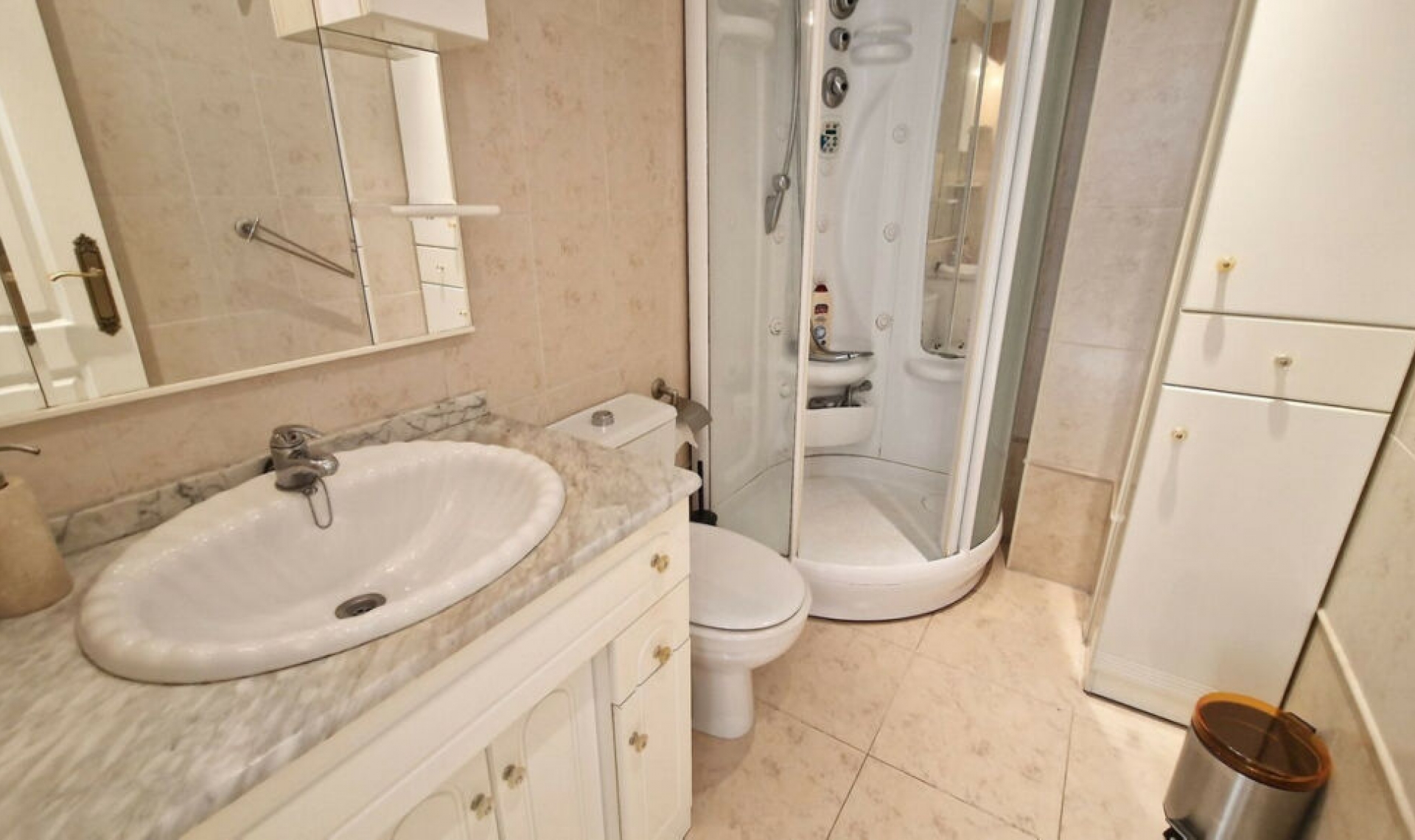 Resale - Apartment -
Fuengirola