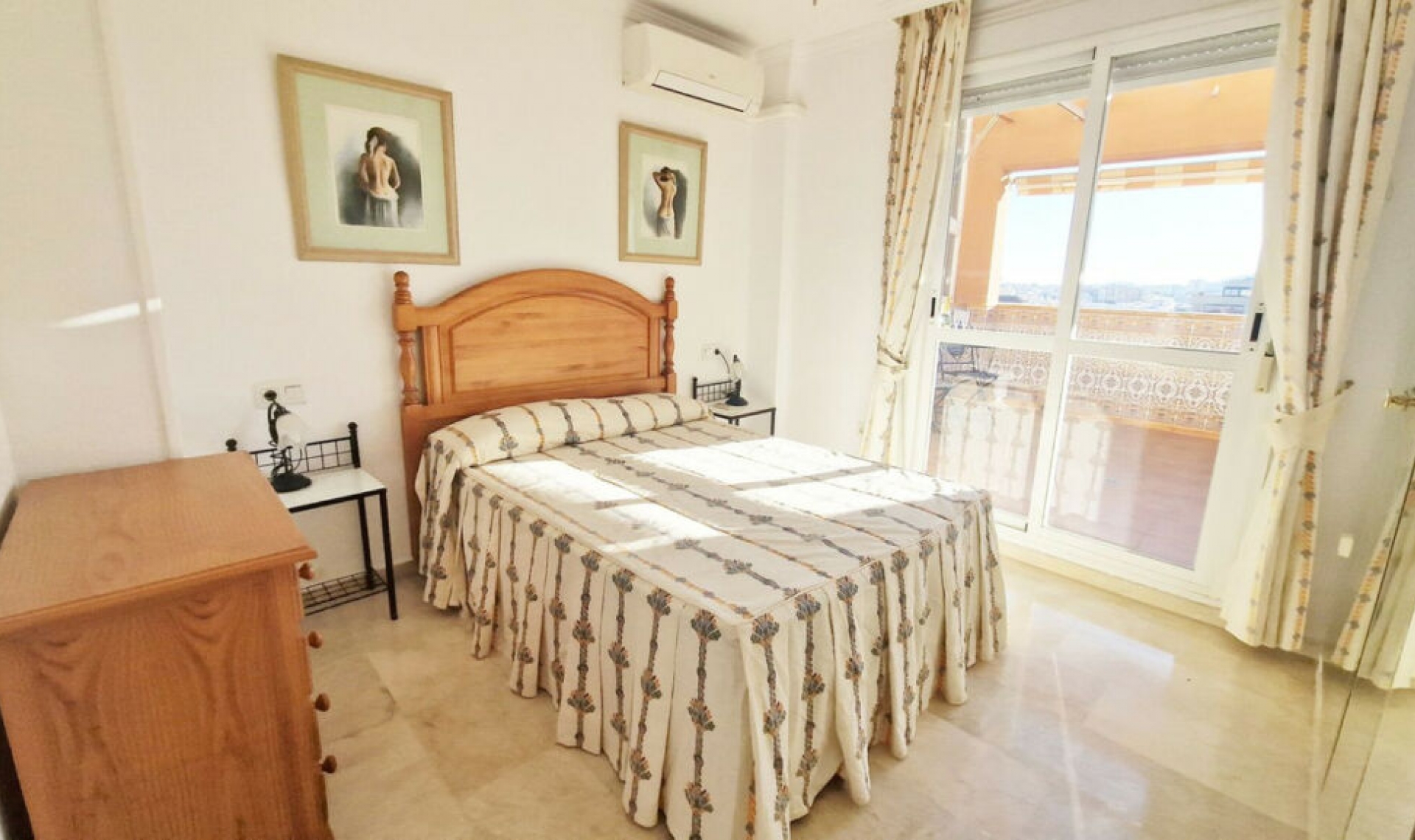 Resale - Apartment -
Fuengirola