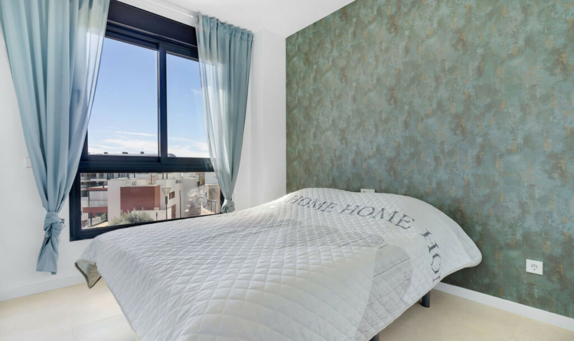 Resale - Apartment -
Fuengirola