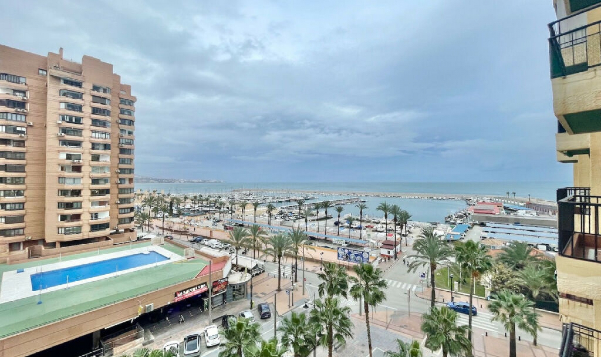 Resale - Apartment -
Fuengirola