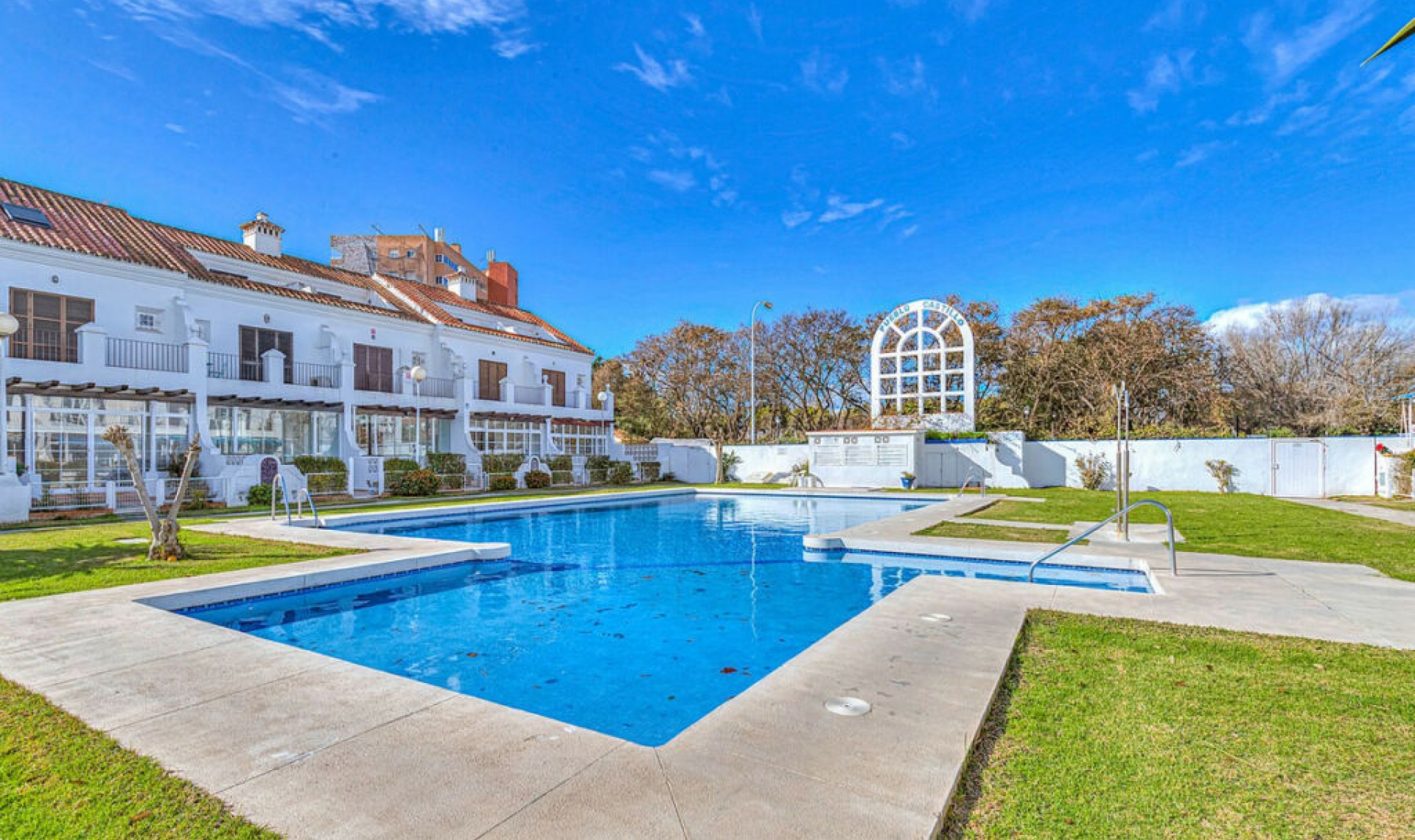 Resale - Apartment -
Fuengirola