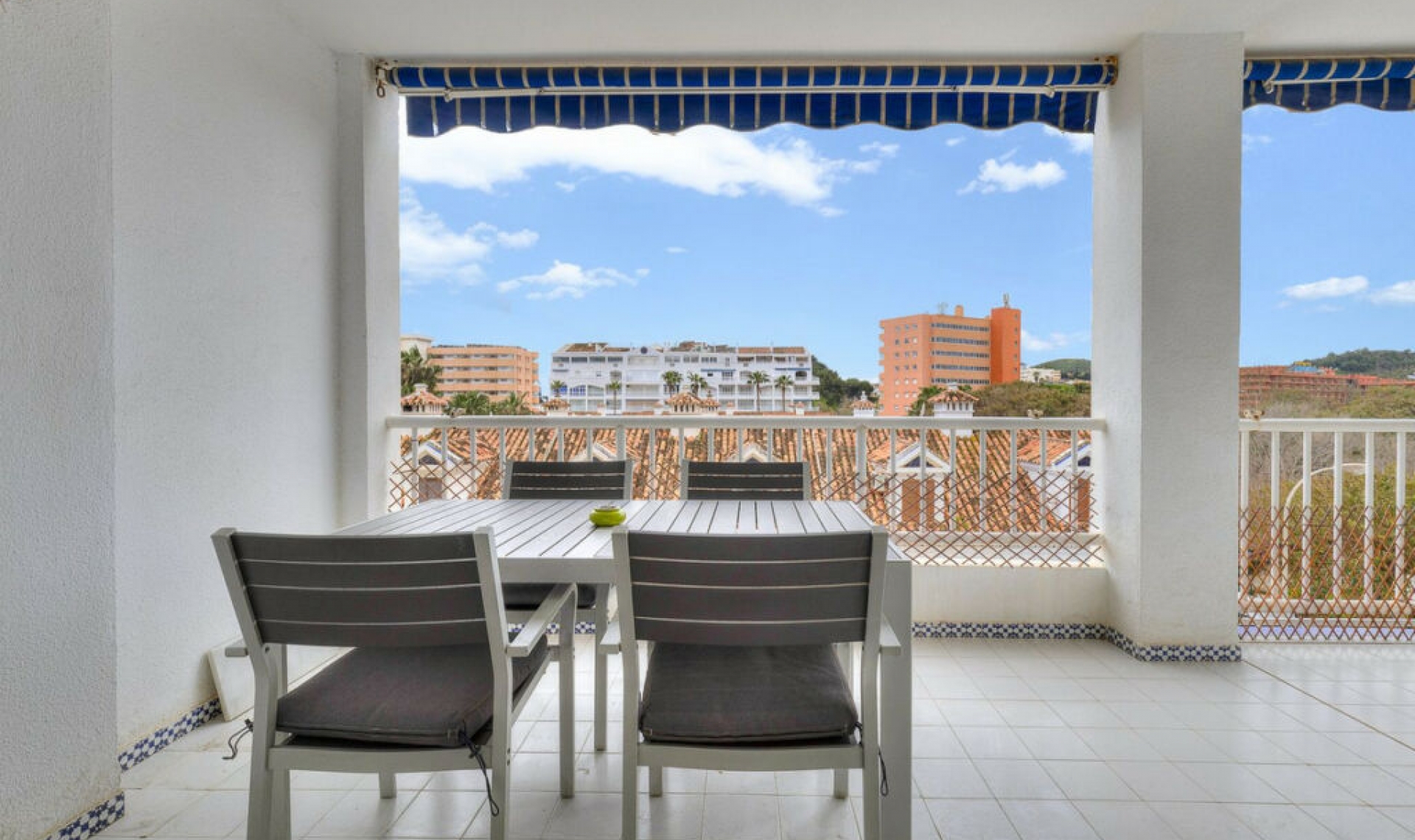Resale - Apartment -
Fuengirola