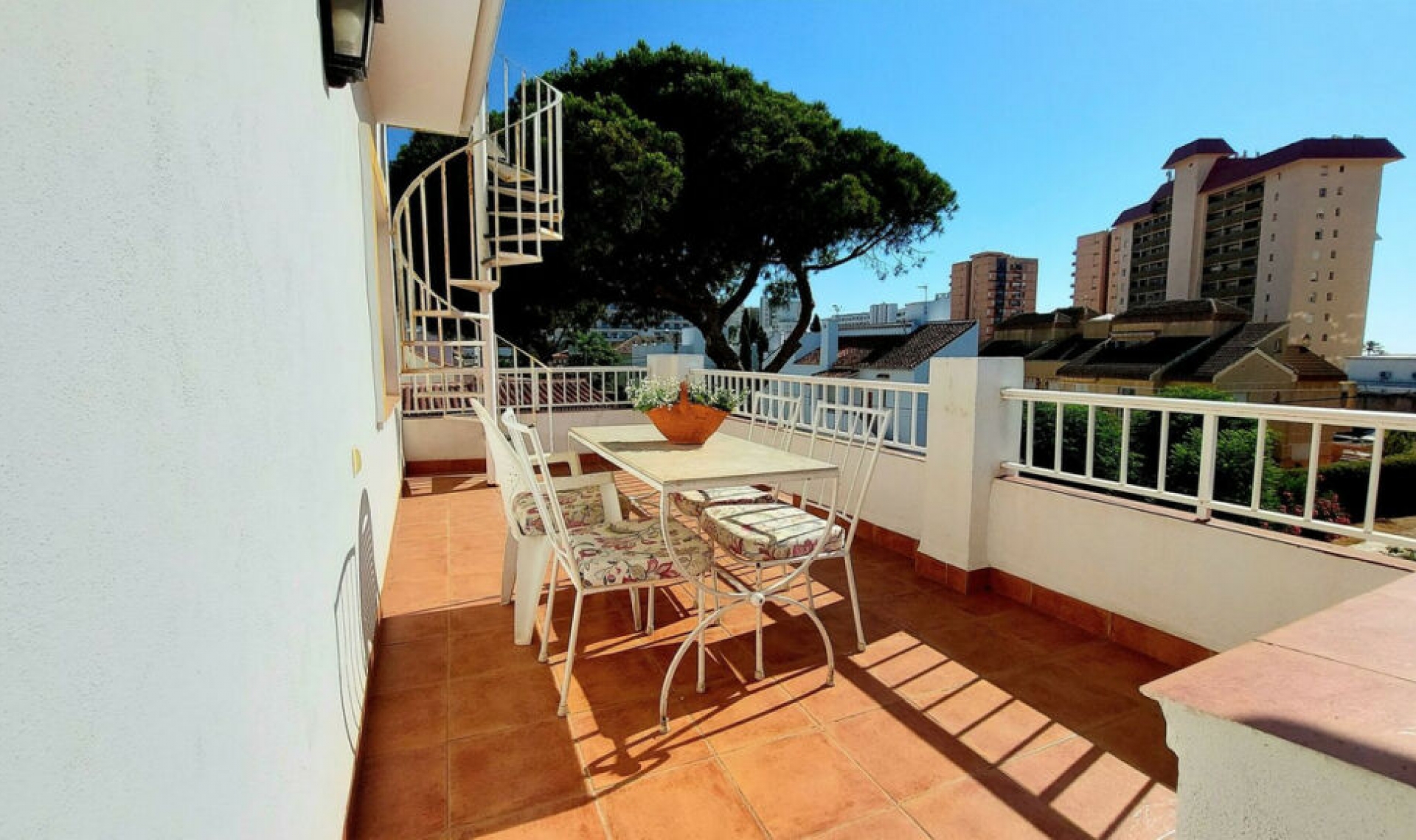 Resale - Apartment -
Fuengirola