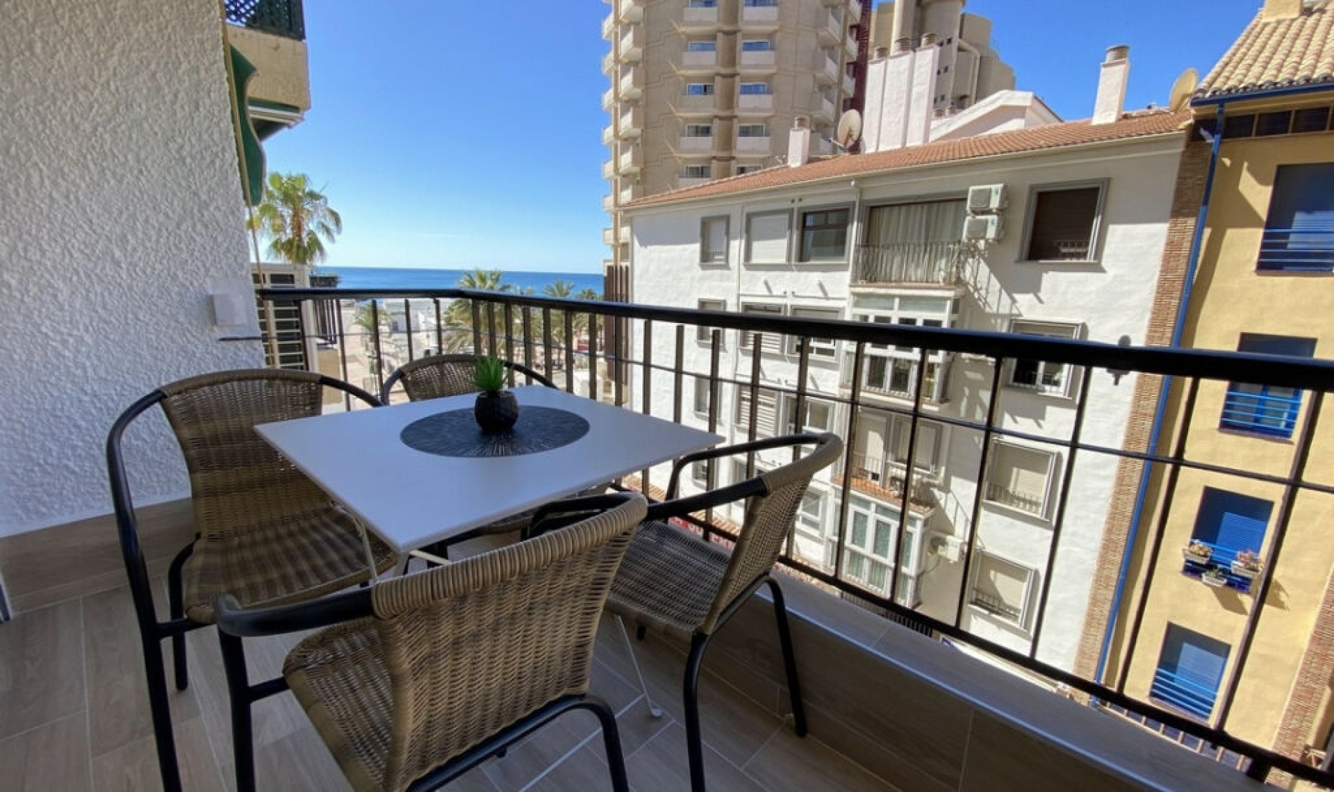 Resale - Apartment -
Fuengirola