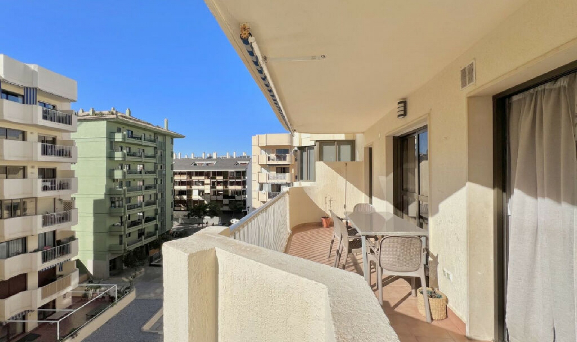 Resale - Apartment -
Fuengirola