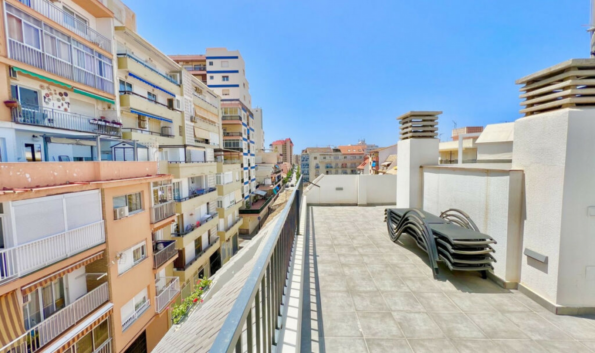 Resale - Apartment -
Fuengirola