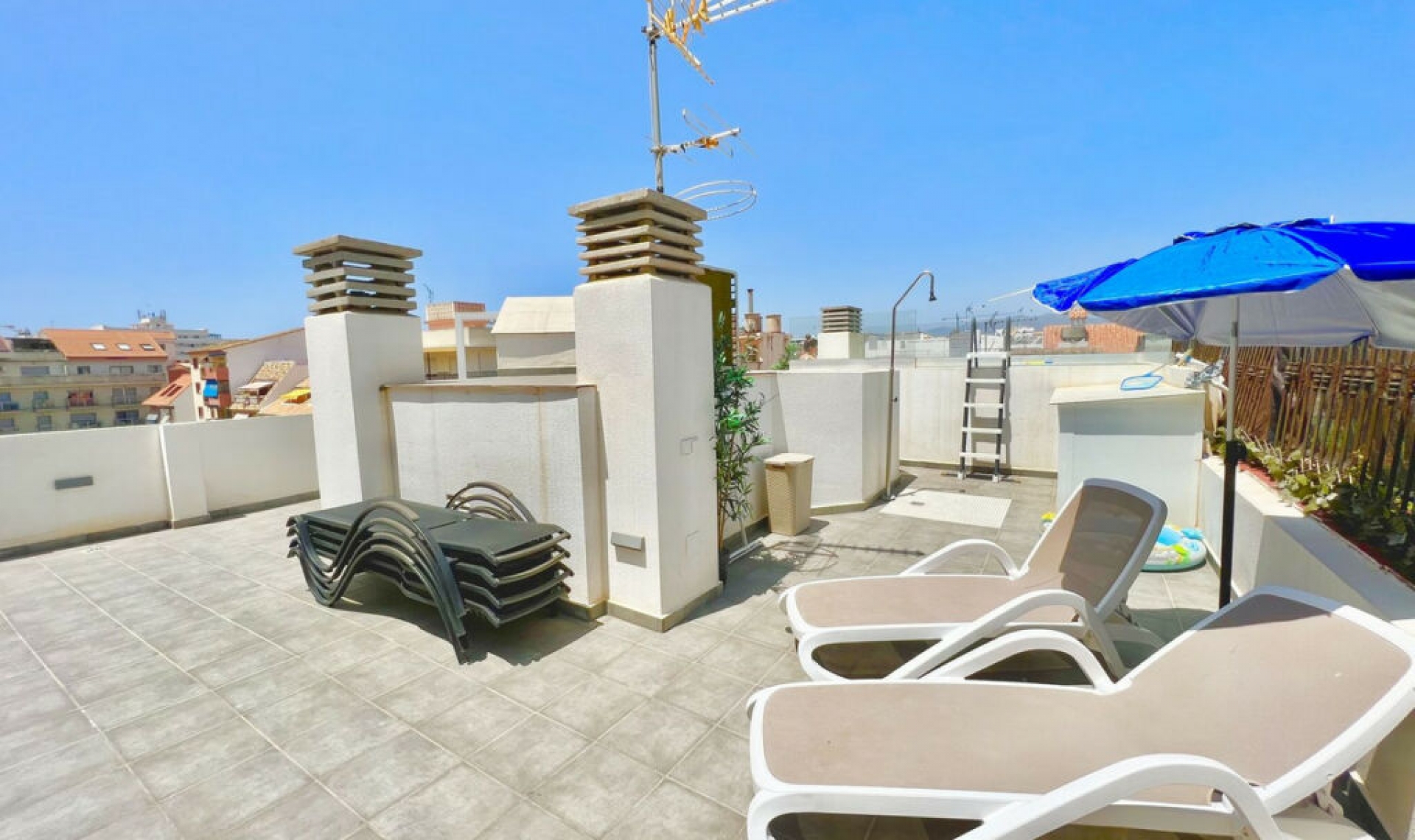 Resale - Apartment -
Fuengirola